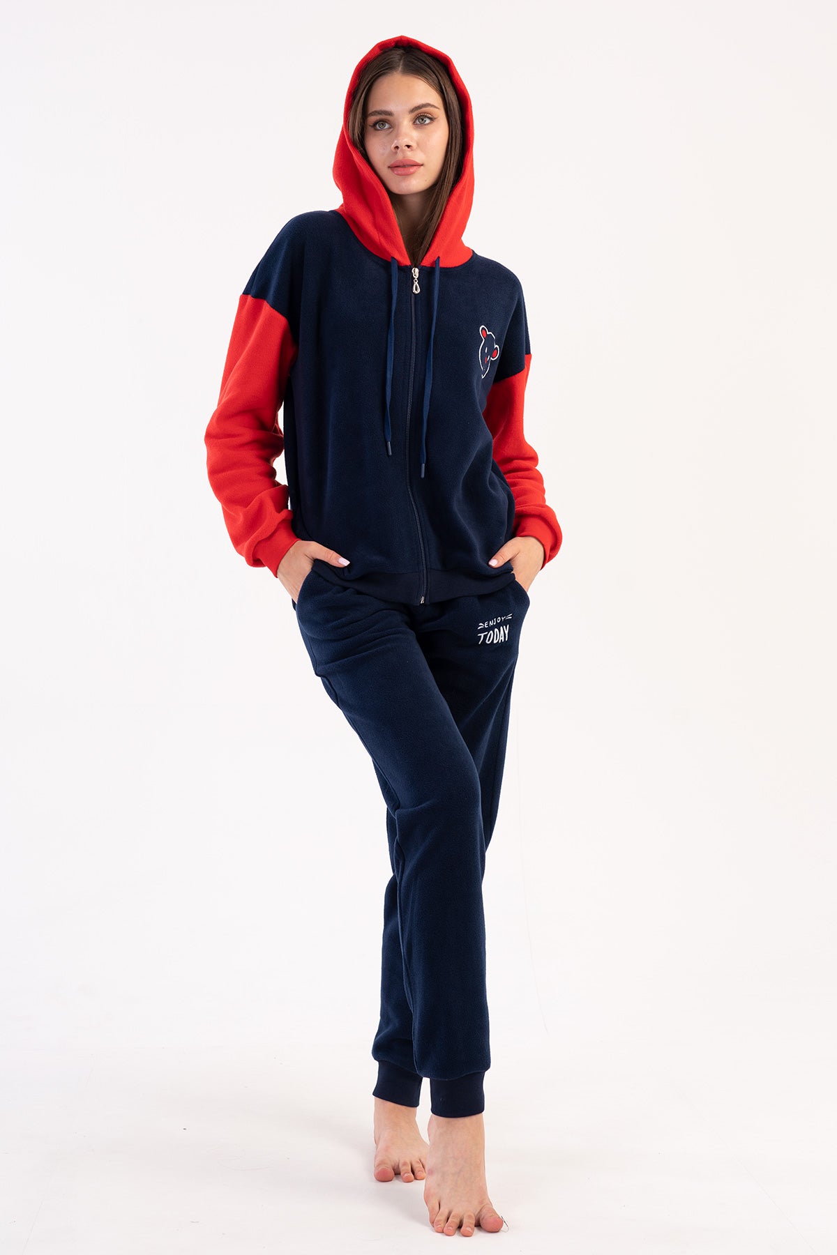 KADIN POLAR KAPSONLU FERMUARLI UZUN KOL CEPLI MANSETLI PIJAMA TAKIM