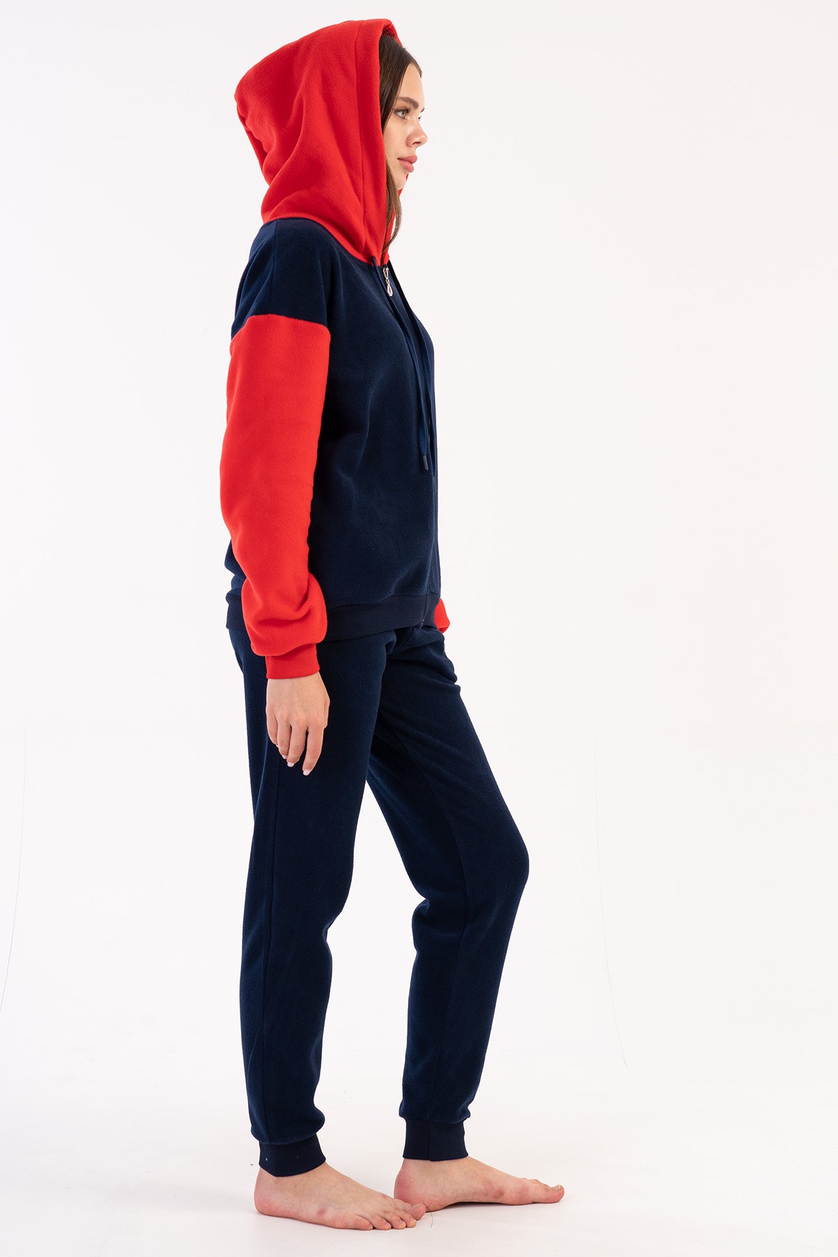 KADIN POLAR KAPSONLU FERMUARLI UZUN KOL CEPLI MANSETLI PIJAMA TAKIM