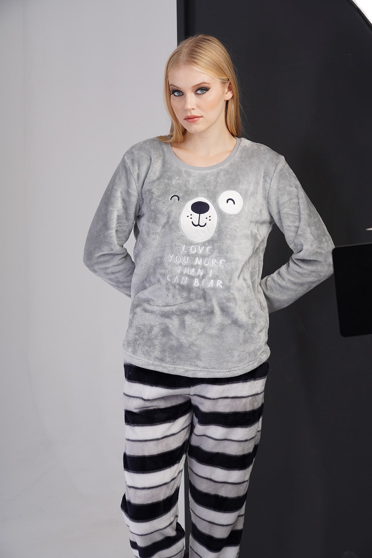 KADIN SOFT O YAKA UZUN KOL ETEGI OVAL CEPLI PIJAMA TAKIM - TAS