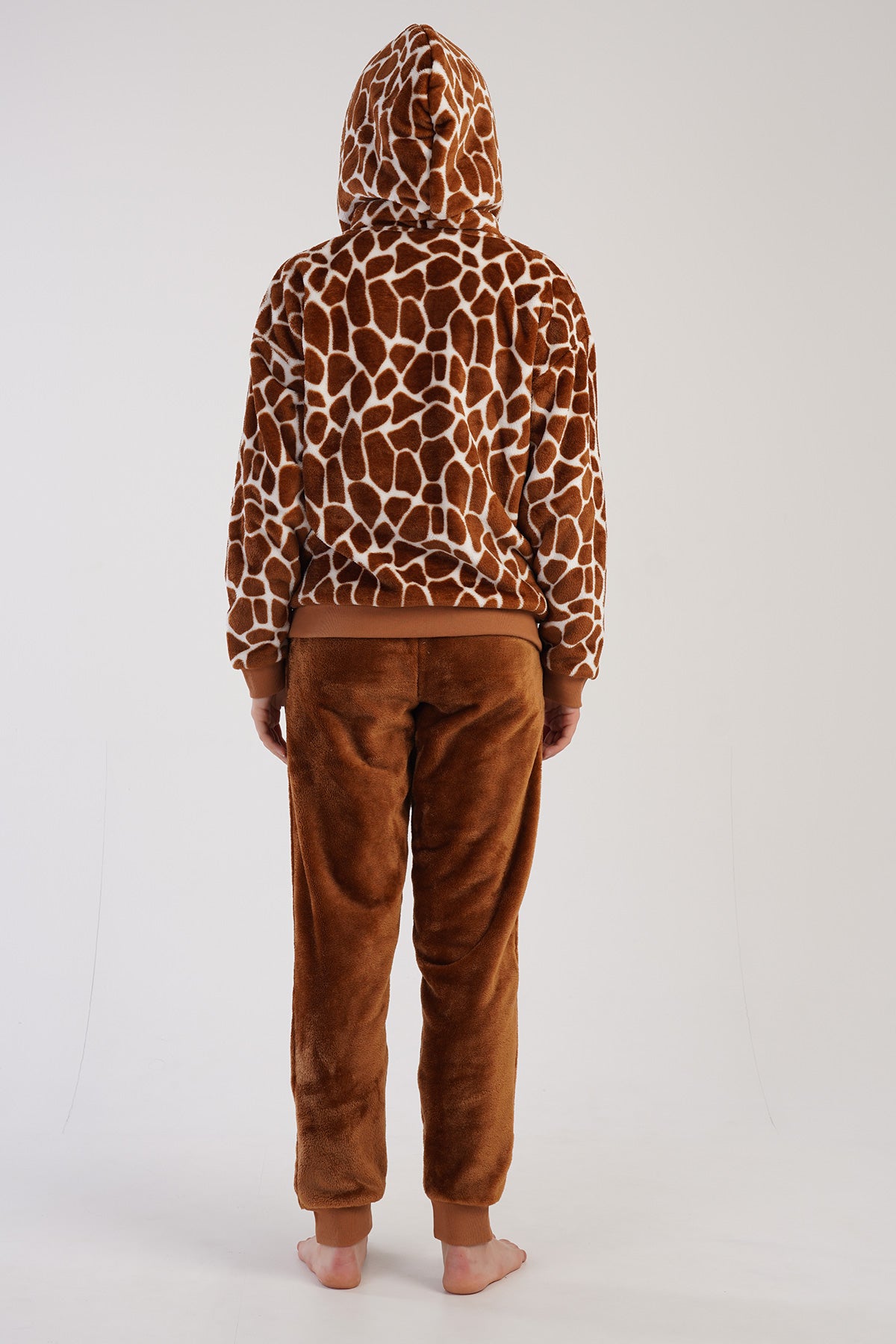 KADIN SOFT KAPSONLU DUSUK OMUZLU YARIM FERMUARLI UZUN KOL MANSETLI CEPLI PIJAMA TAKIM