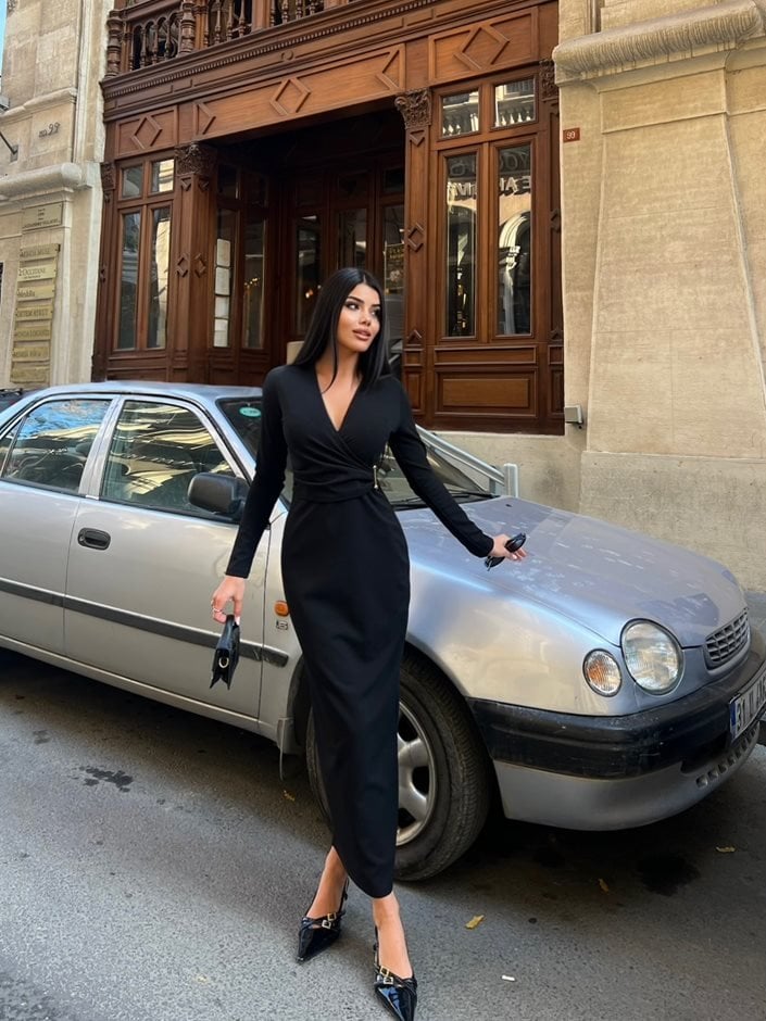 3058 ÖNÜ PİLELİ ELBİSE