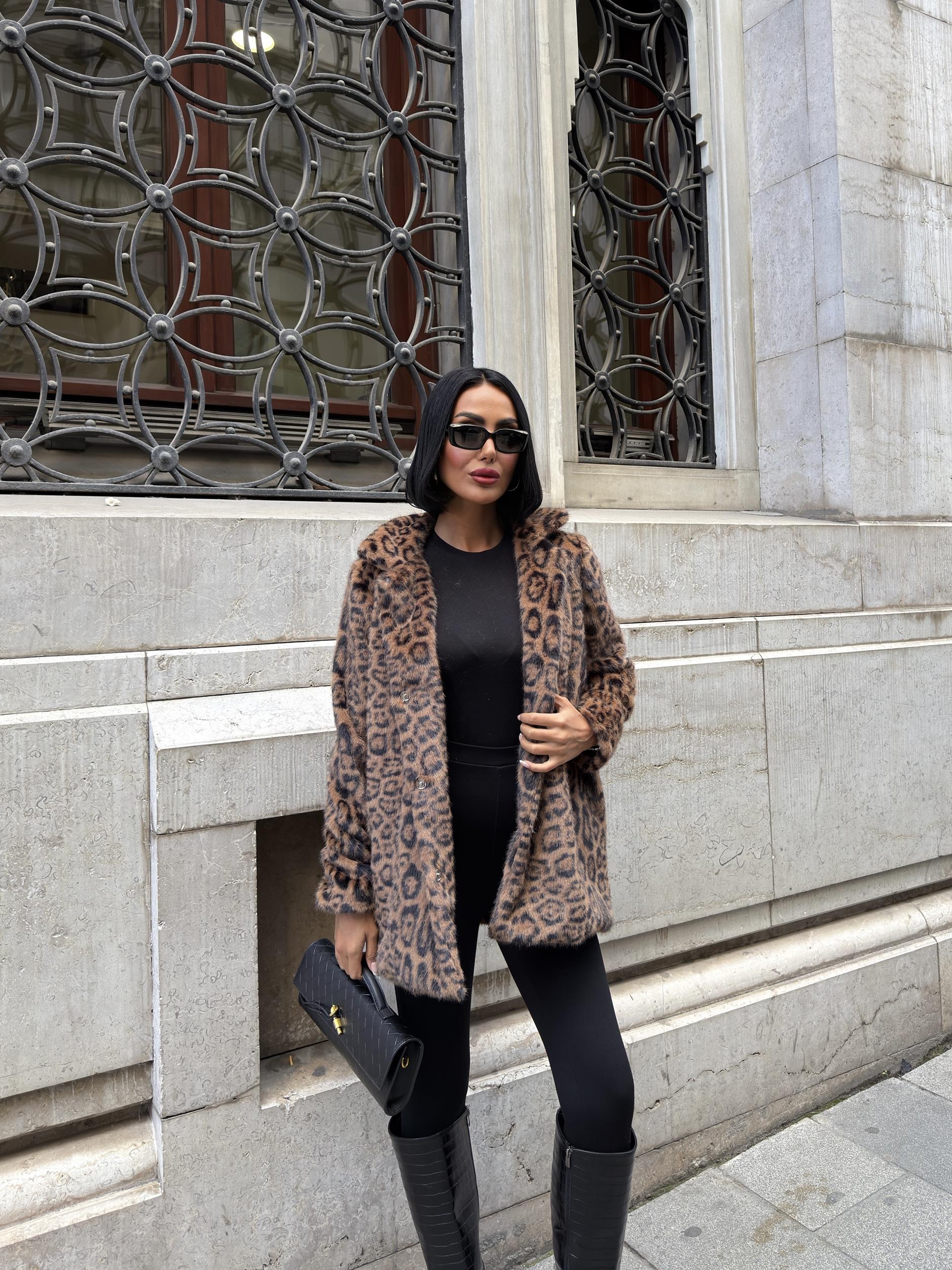 3097 LEOPARD FUR