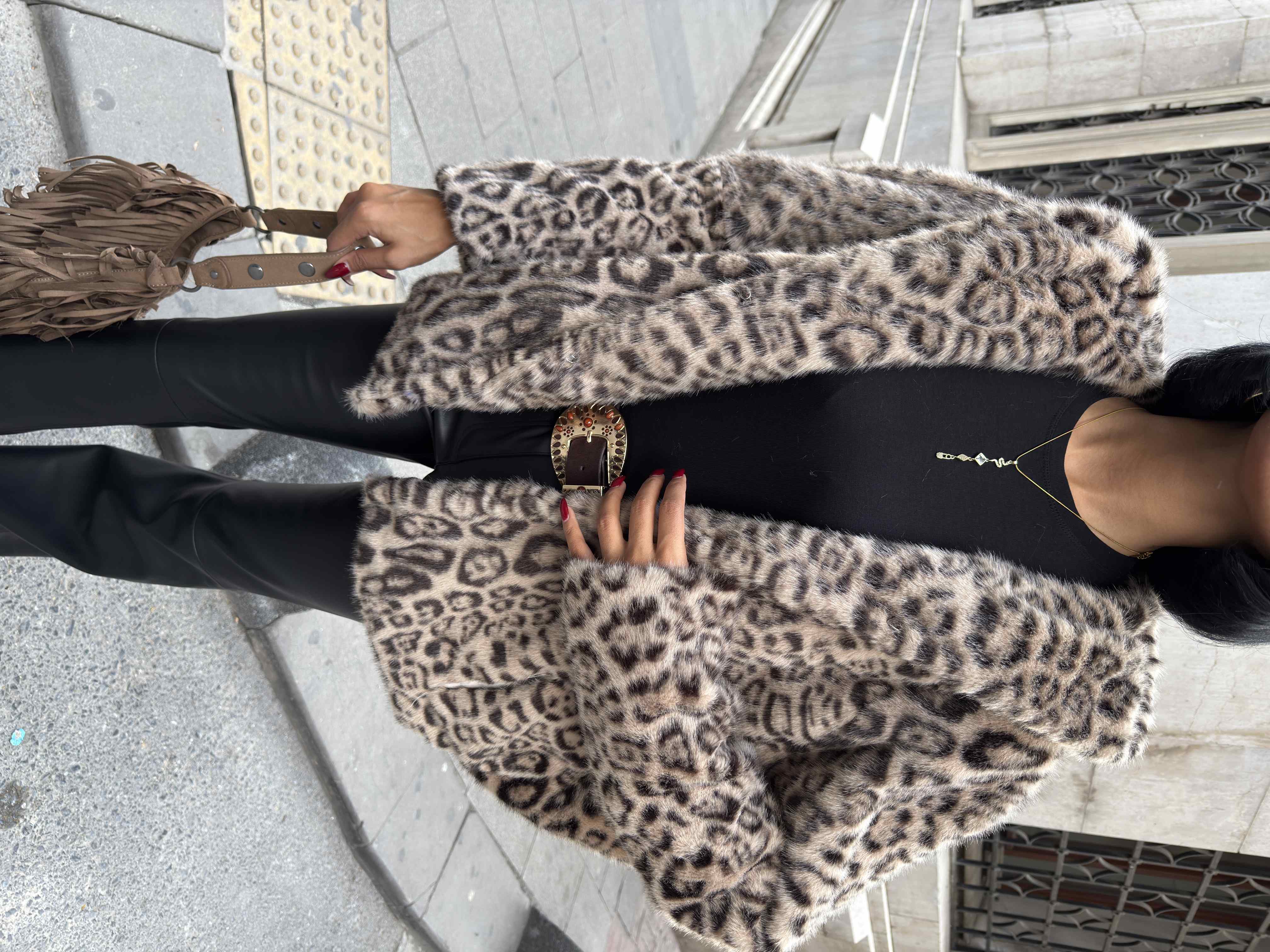 3098 HOODED LEOPARD FUR