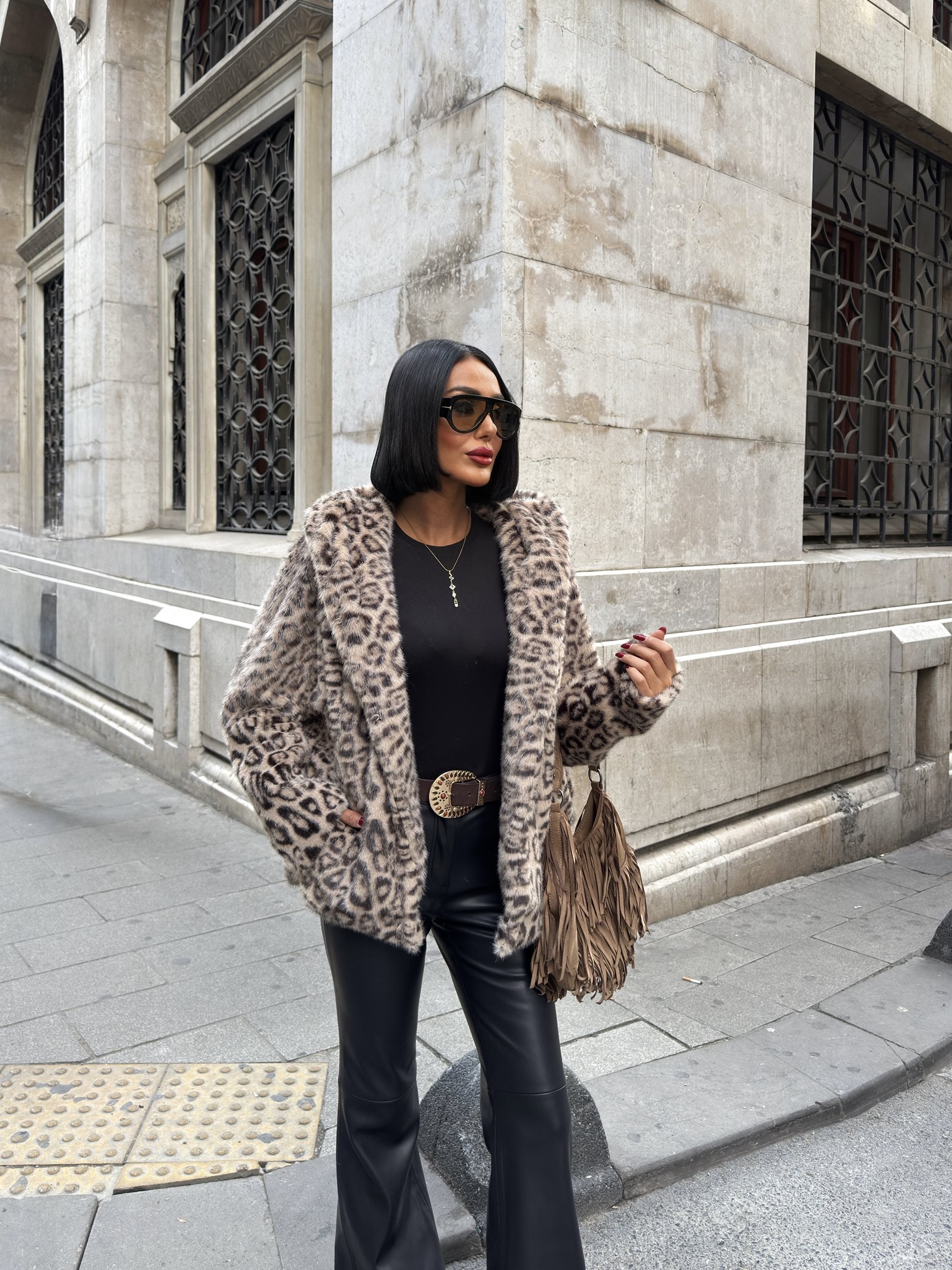 3098 HOODED LEOPARD FUR