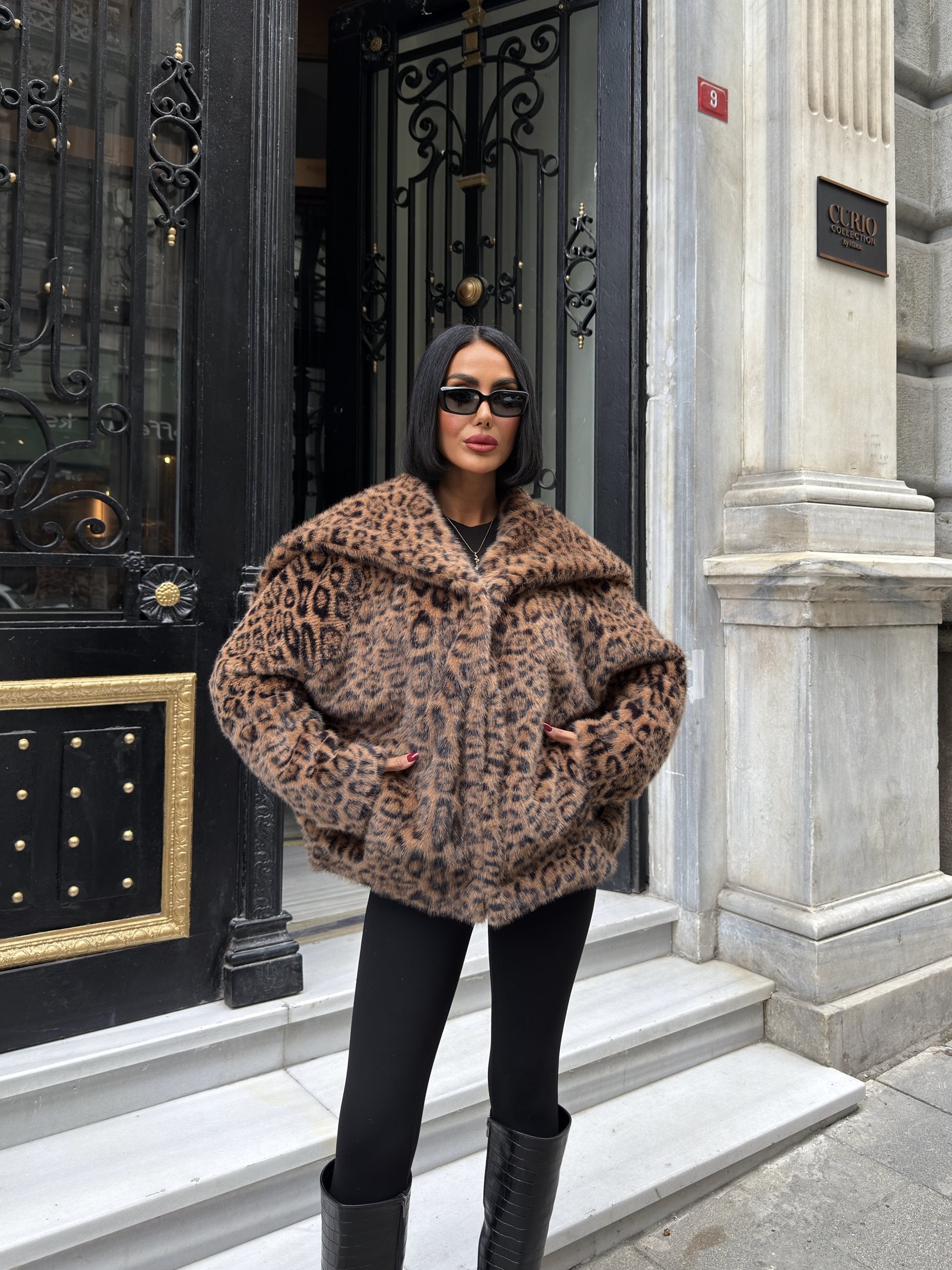 3098 HOODED LEOPARD FUR