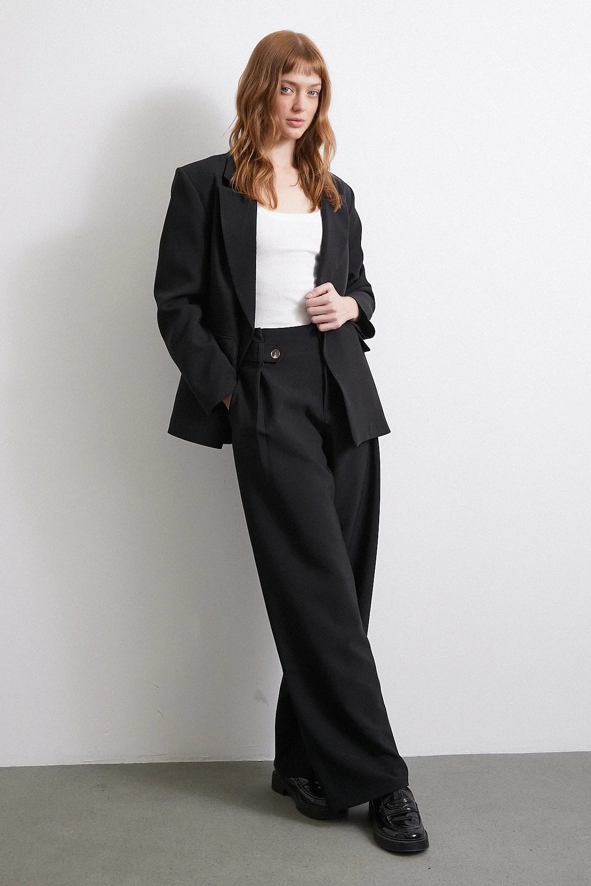 Bel Detaylı Wide Leg Pantolon - Siyah