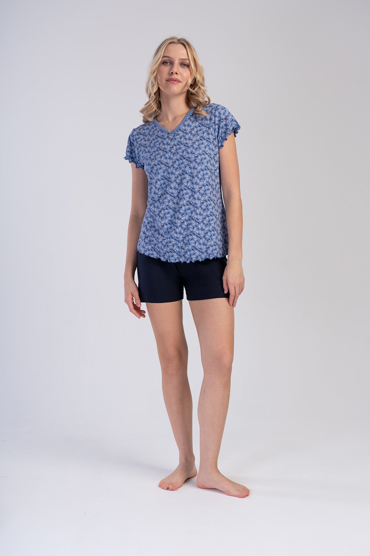 KADIN VISCON V YAKA FIYONKLU KISA KOL BIBILALI SORT TAKIM