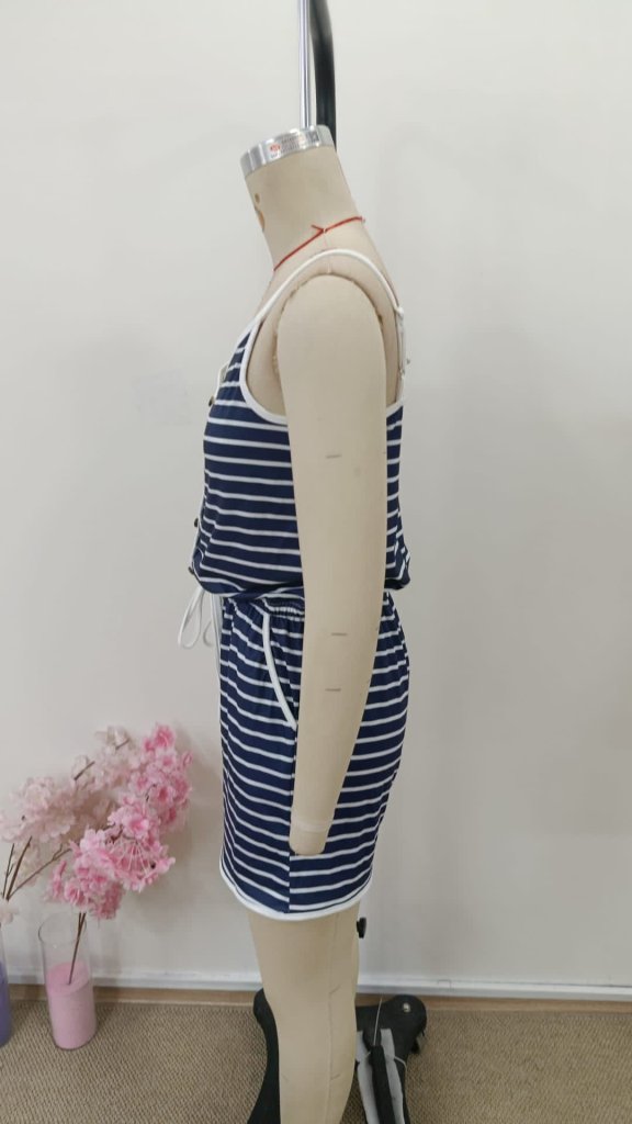 Women's Strappy V-Neck Belted Buttoned Pocket Detail Short Viscose Jumpsuit, 31176