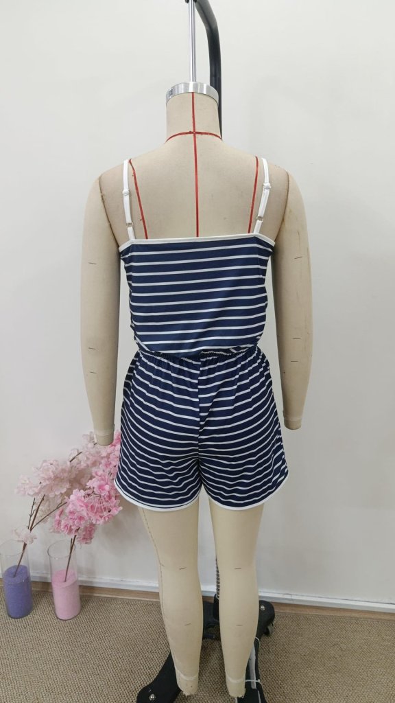 Women's Strappy V-Neck Belted Buttoned Pocket Detail Short Viscose Jumpsuit, 31176