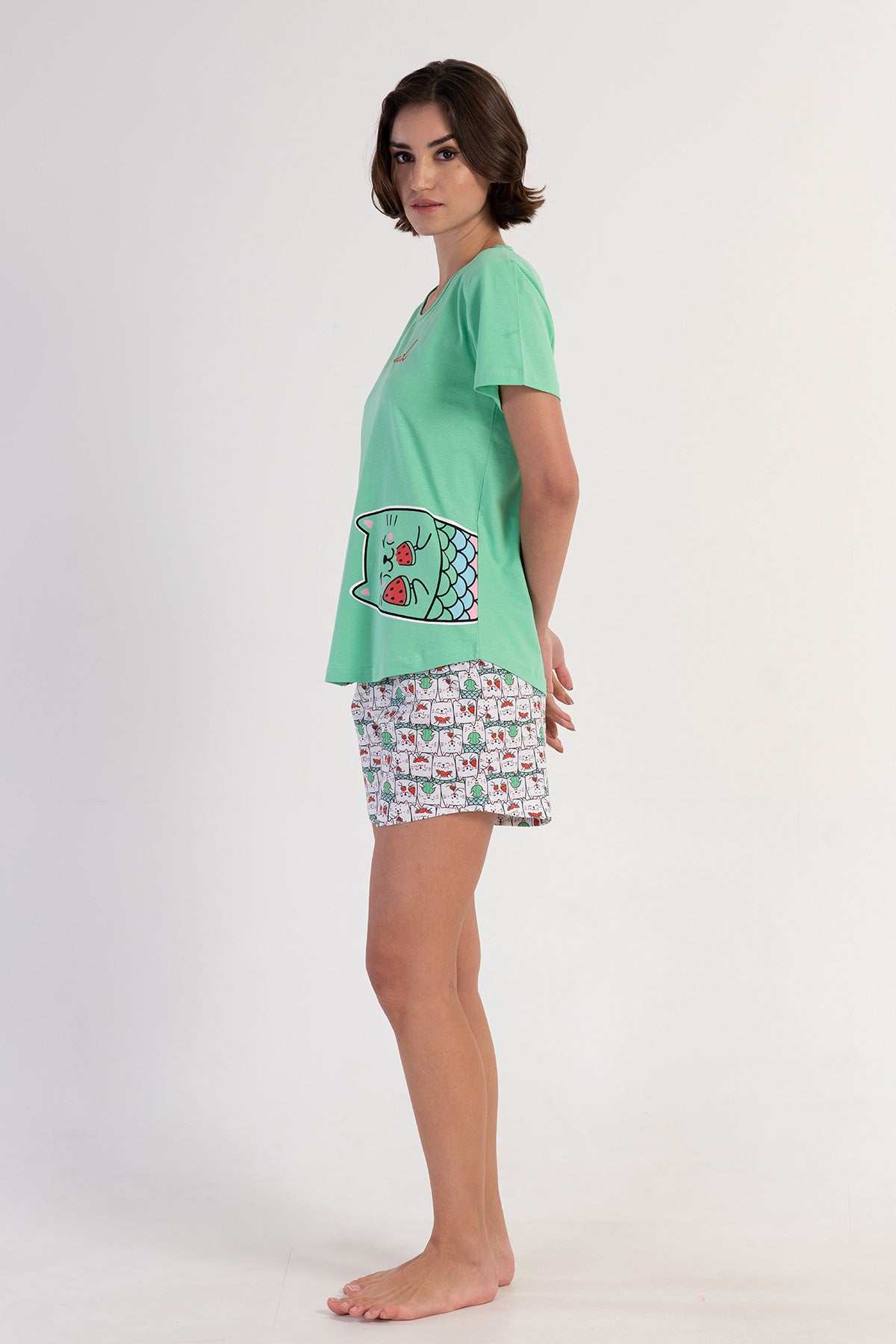 KADIN P.SUPREM O YAKA KISA KOL ETEGI OVAL SORT TAKIM