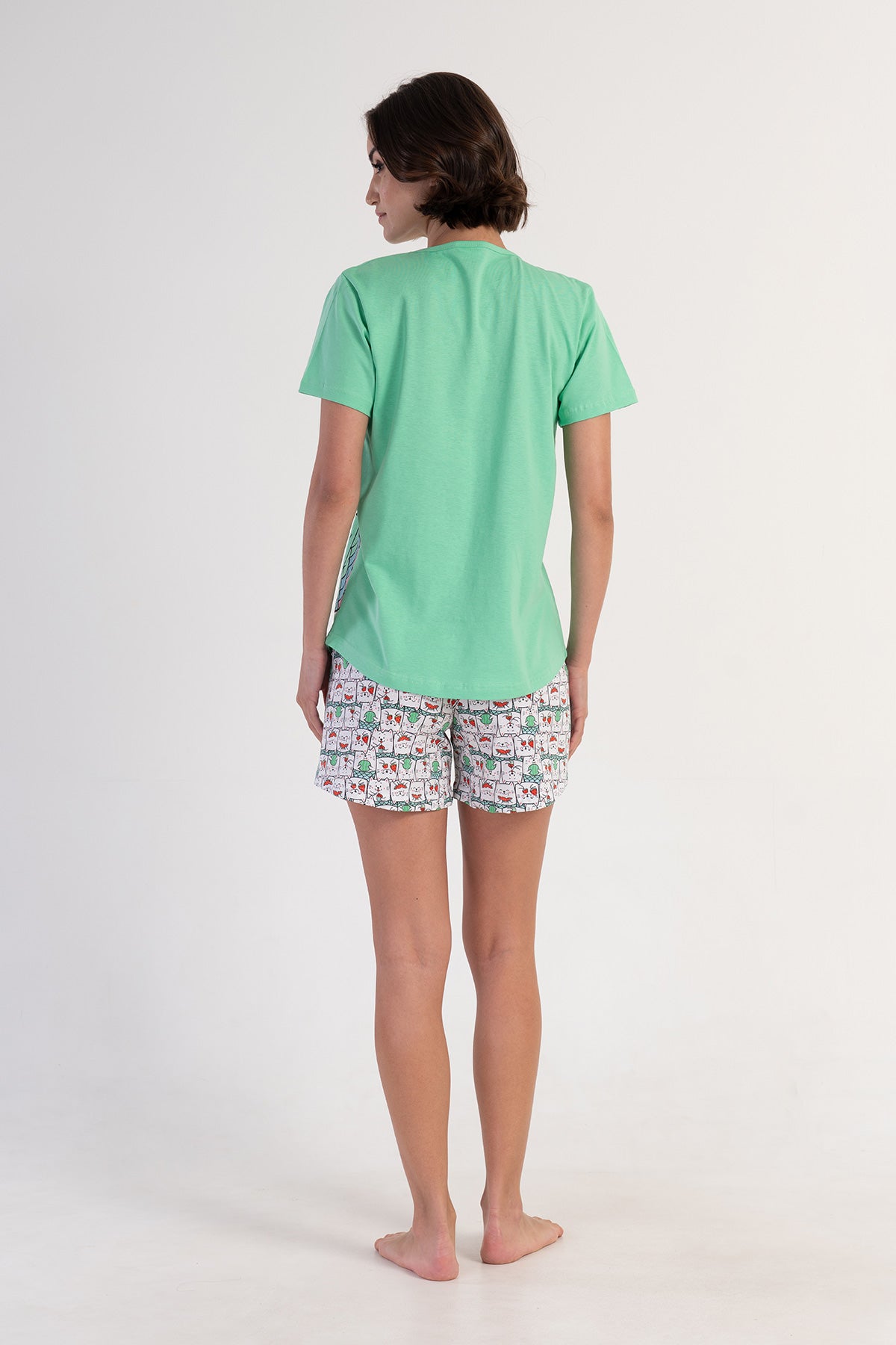 KADIN P.SUPREM O YAKA KISA KOL ETEGI OVAL SORT TAKIM