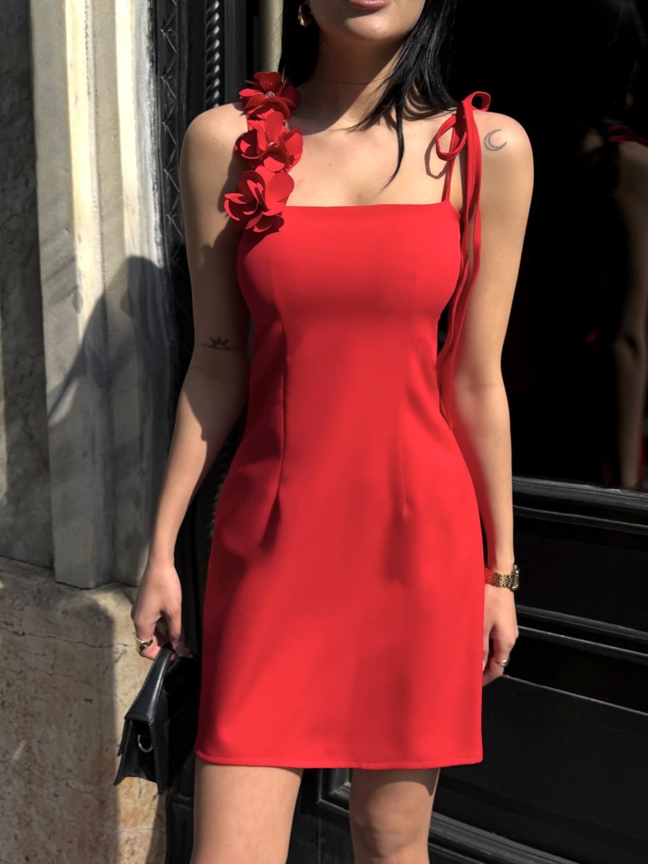 3129 GÜL ASKILI ELBİSE