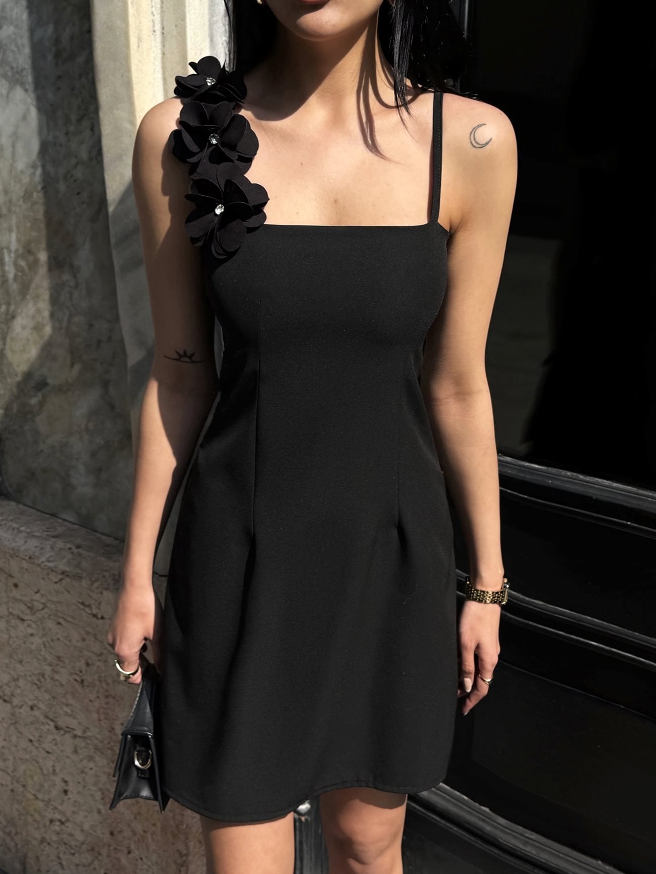 3129 GÜL ASKILI ELBİSE