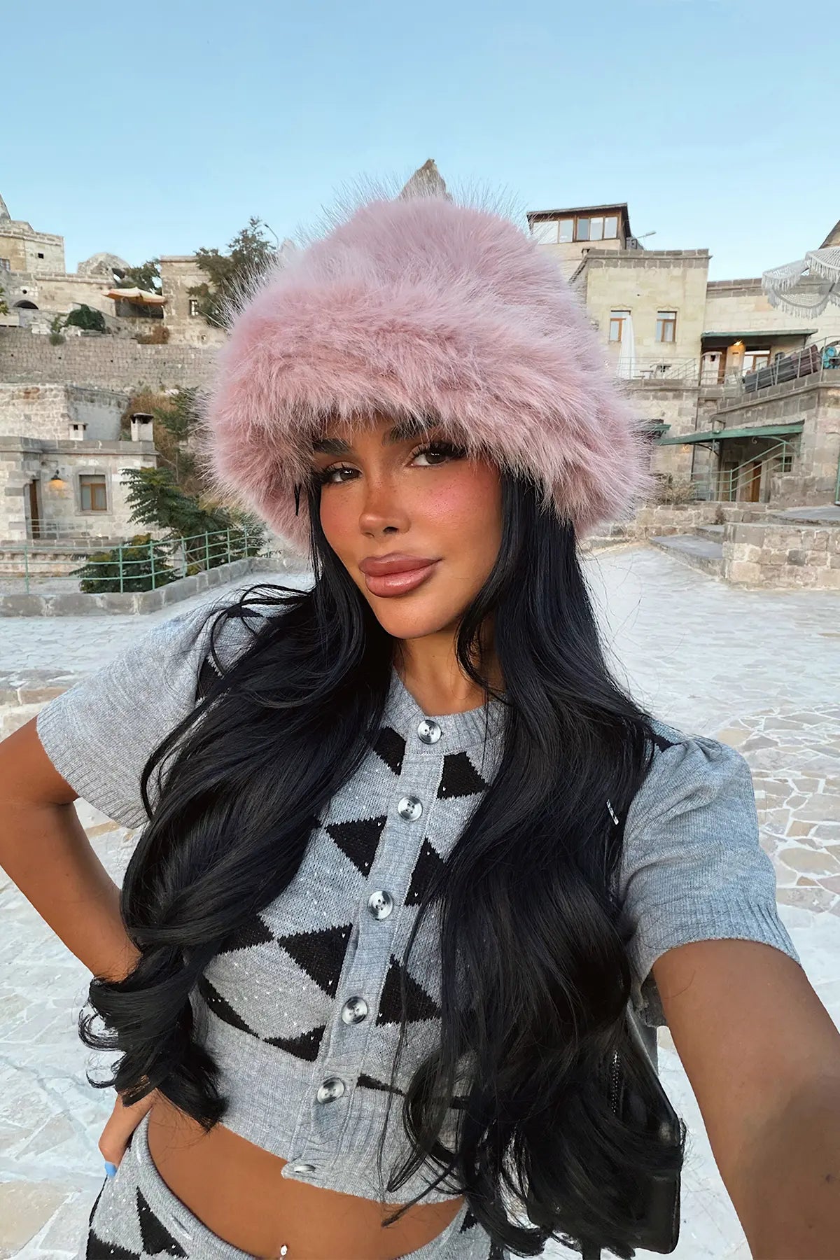 Pembe Peluş Şapka