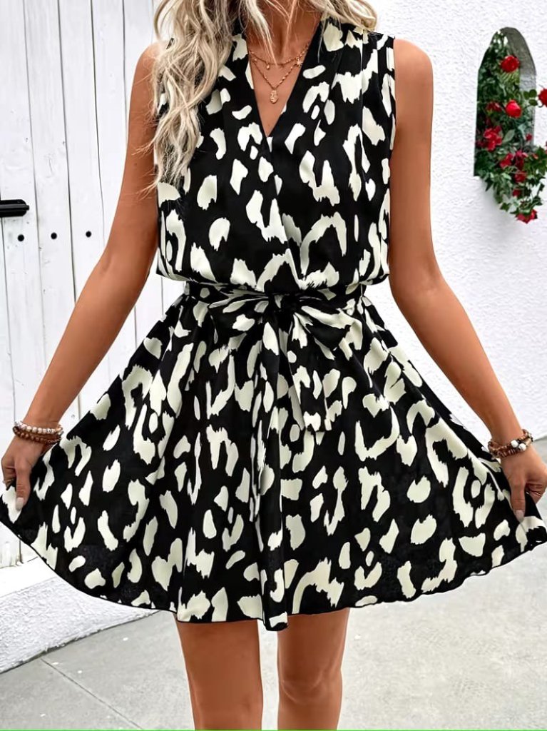 Women's Strappy Wrap Neck Patterned Short Dress with Belt, 31777