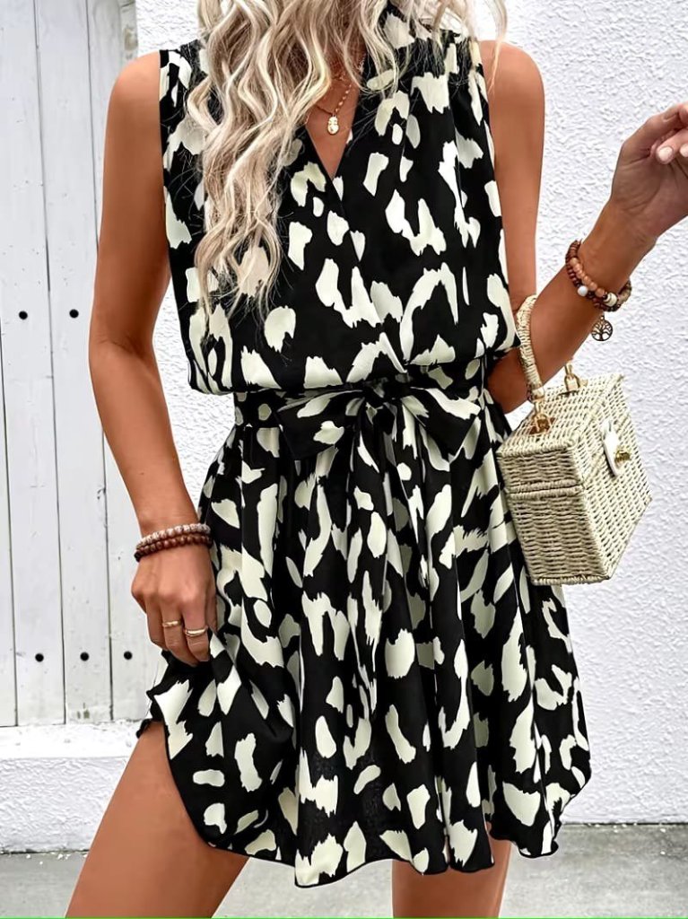 Women's Strappy Wrap Neck Patterned Short Dress with Belt, 31777