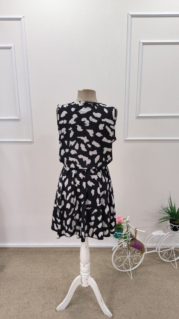 Women's Strappy Wrap Neck Patterned Short Dress with Belt, 31777