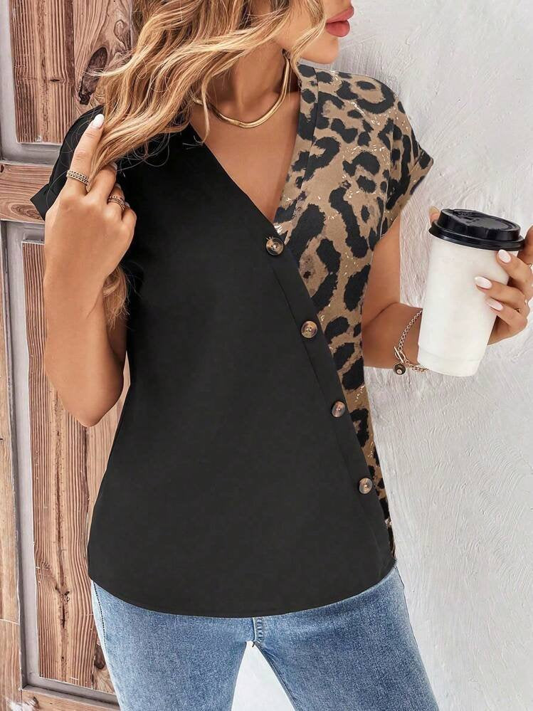 Kadın Kısa Kollu V Yakalı önden Düğmeli Leopar Desen Detaylı Viskon Bluz , 37592
