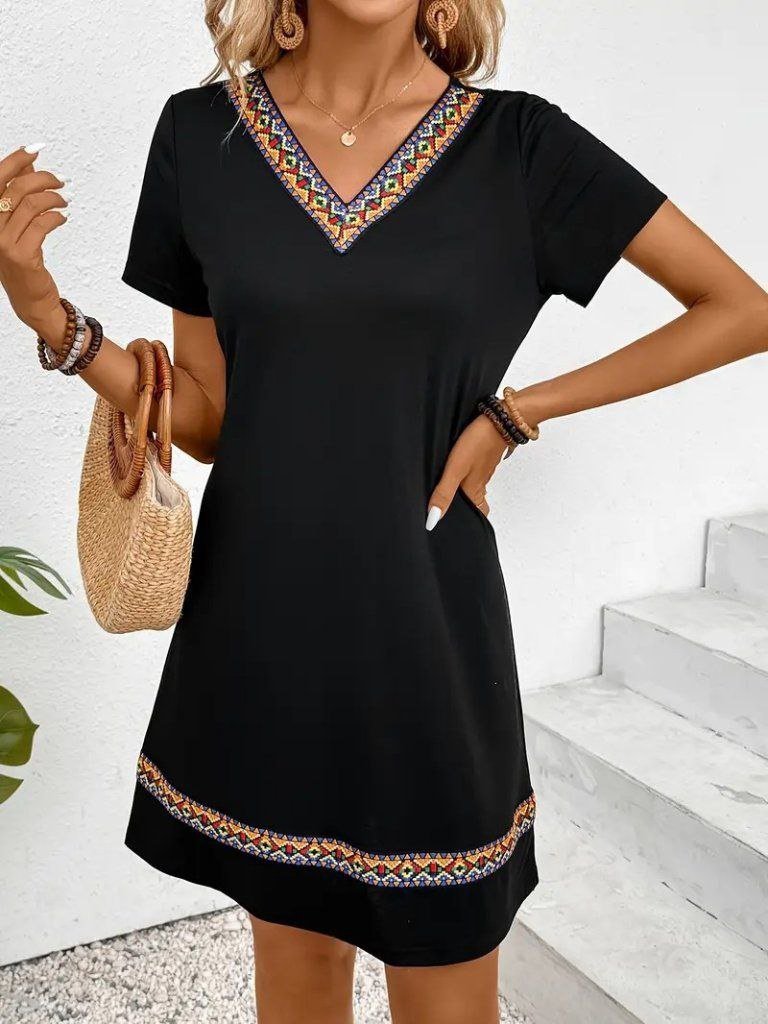 Kadın Kısa Kollu V Yakalı Etnik Desen şerit Detaylı Viskon Elbise, 32238