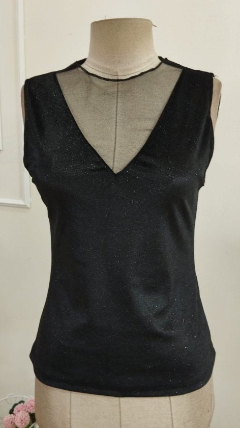 Kadın Kolsuz Tül Yuvarlak Yakalı Derin V Dekolteli Simli Bluz, 36068