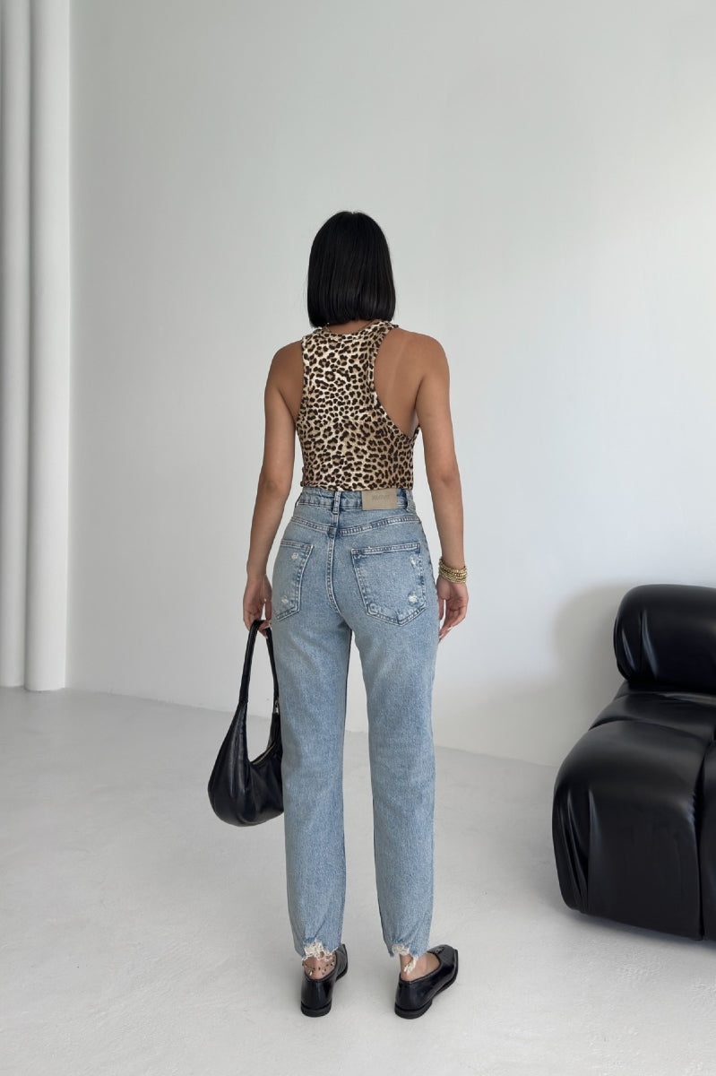 Paçası Mom Fit Kot Pantolon 884