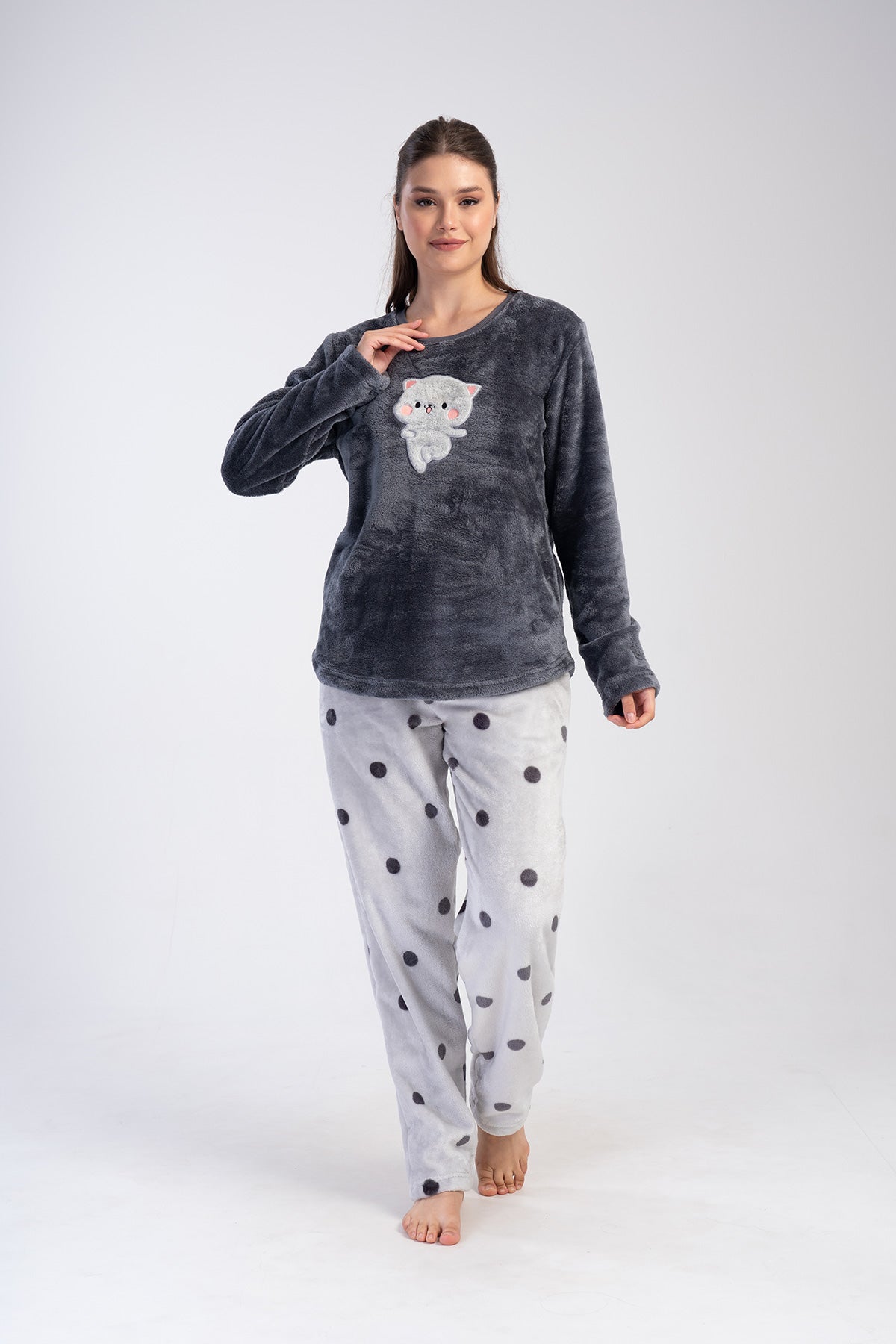 KADIN SOFT XXL O YAKA UZUN KOL ETEGI OVAL CEPLI PIJAMA TAKIM - FUME