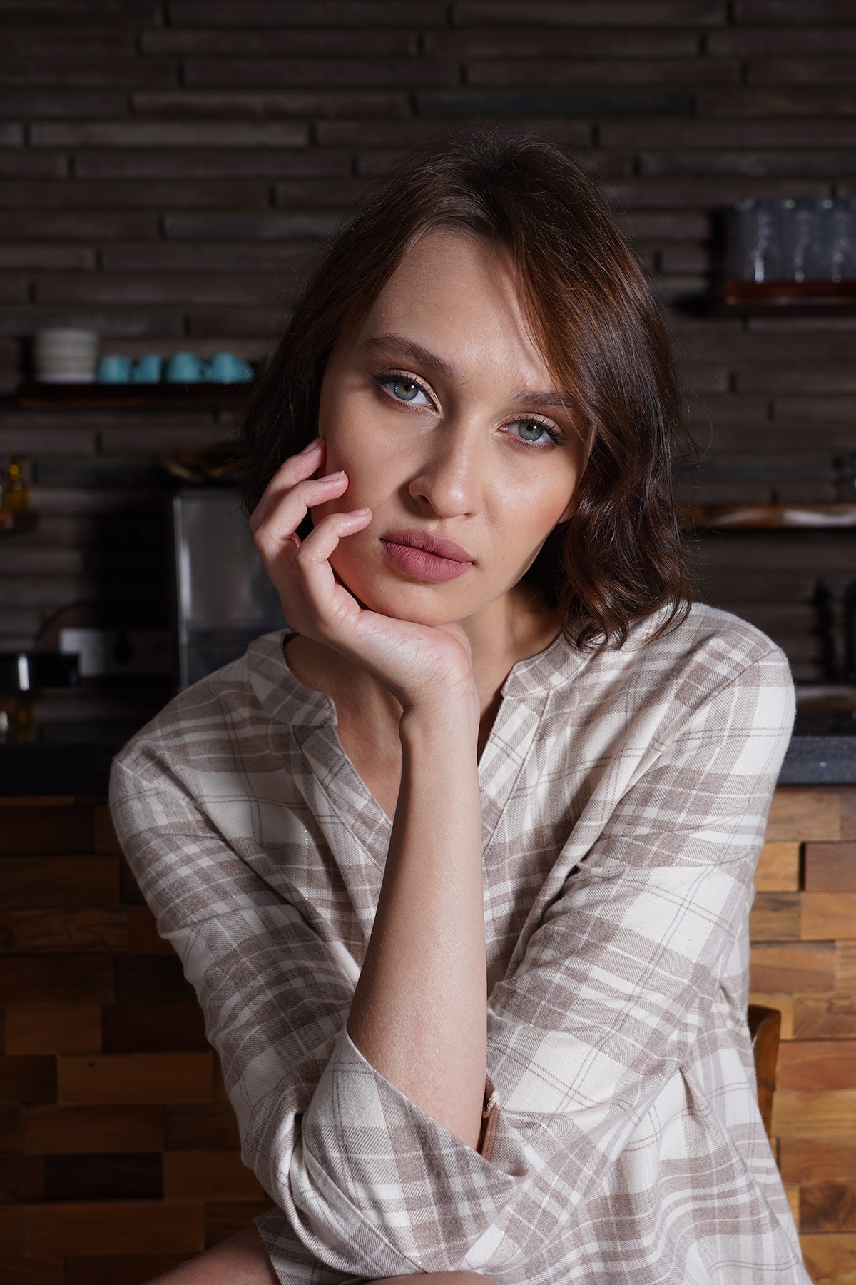 KADIN DOKUMA HAKIM YAKA YARI PATLI 7/8KOL MANSETLI ELBISE