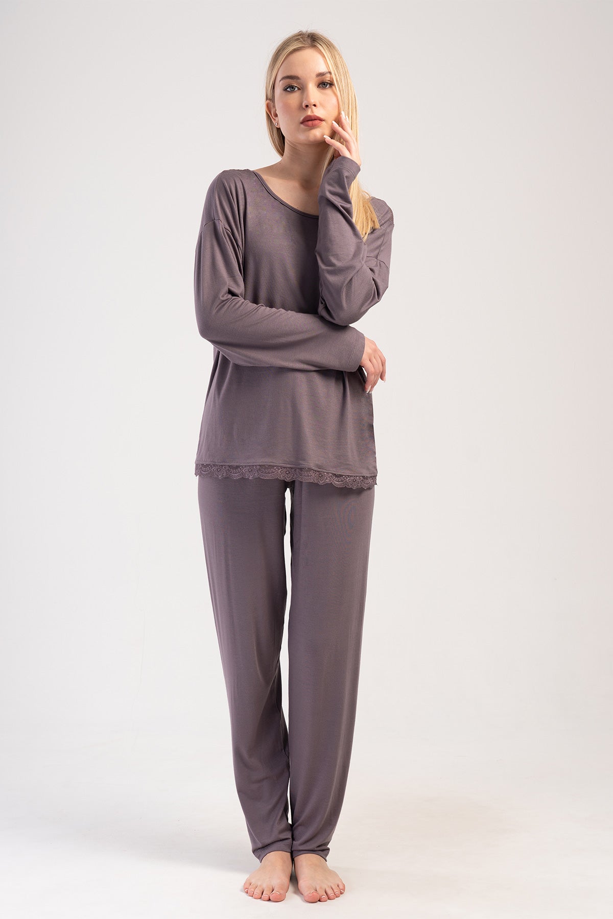 KADIN LYC VISCON XXL DANTELLI SIRTI V YAKA UZUN KOL PIJAMA TAKIM