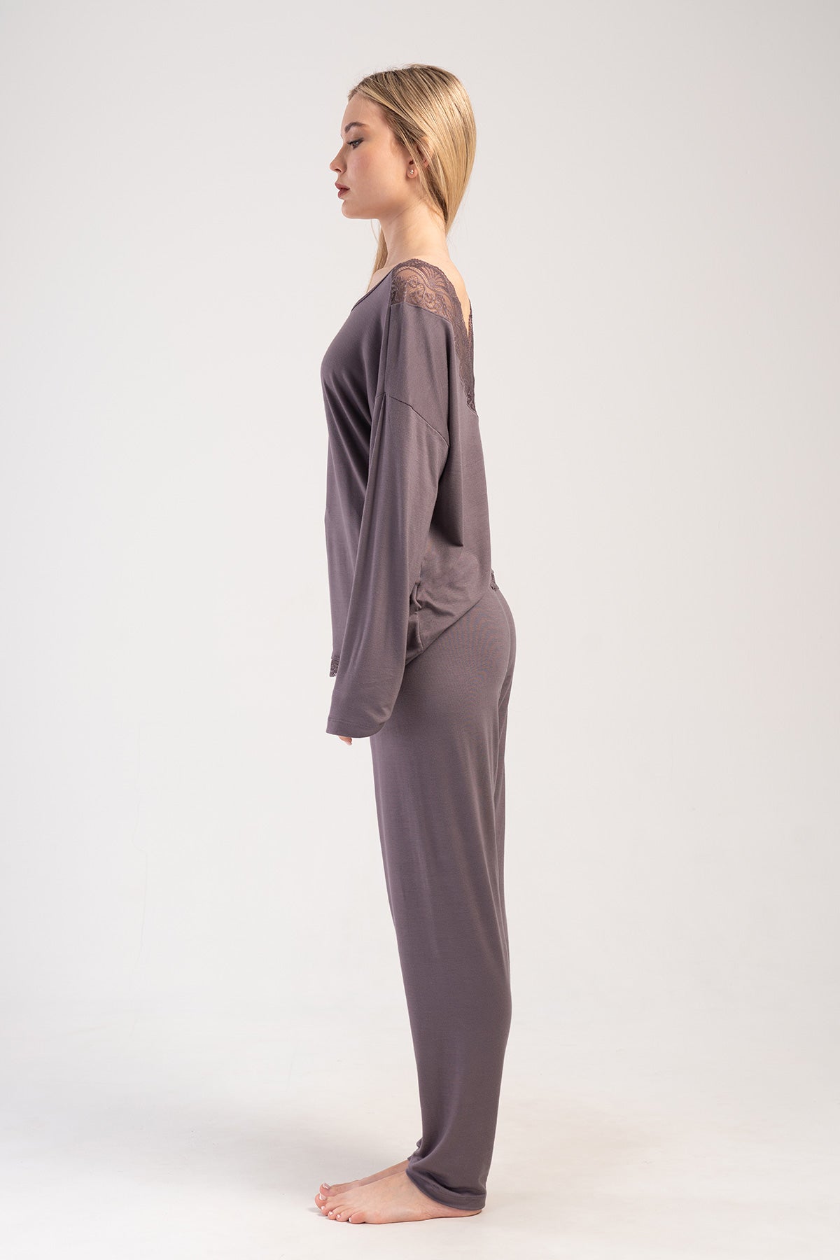 KADIN LYC VISCON XXL DANTELLI SIRTI V YAKA UZUN KOL PIJAMA TAKIM