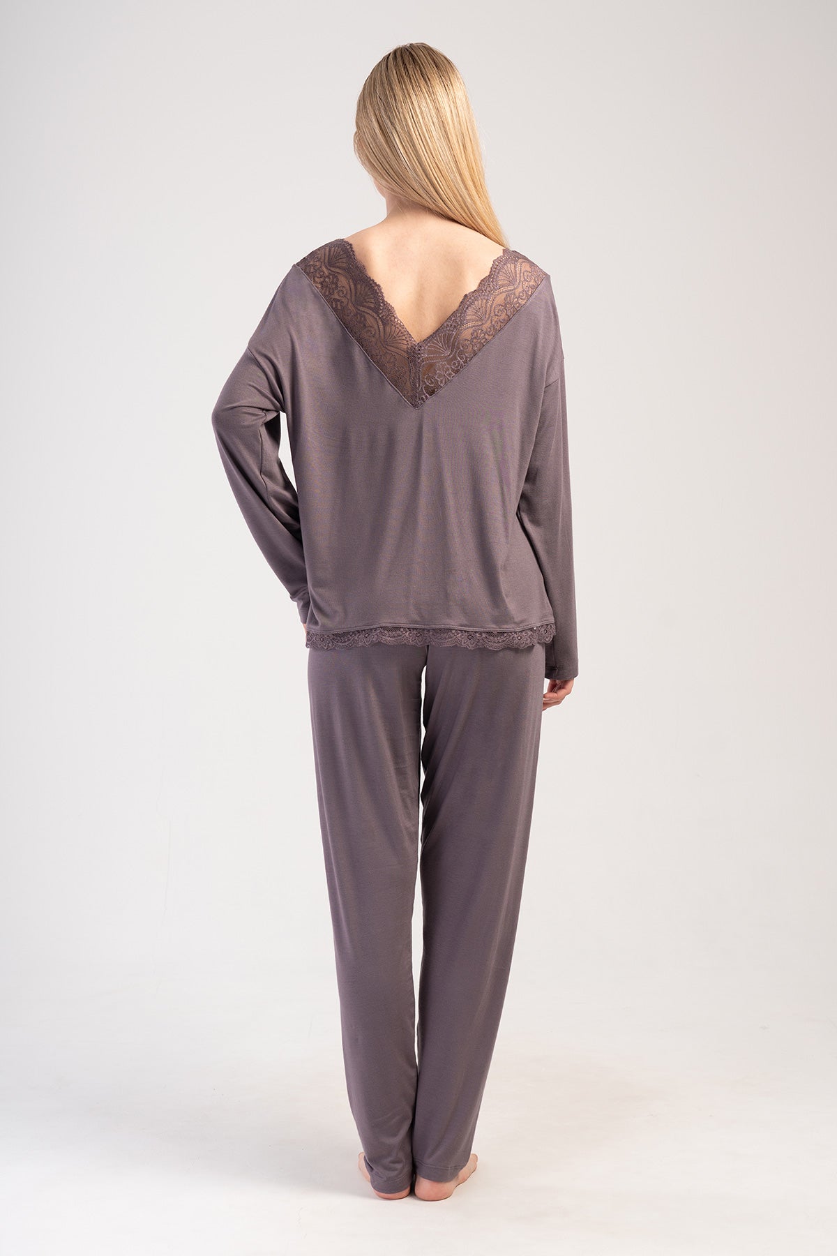 KADIN LYC VISCON XXL DANTELLI SIRTI V YAKA UZUN KOL PIJAMA TAKIM