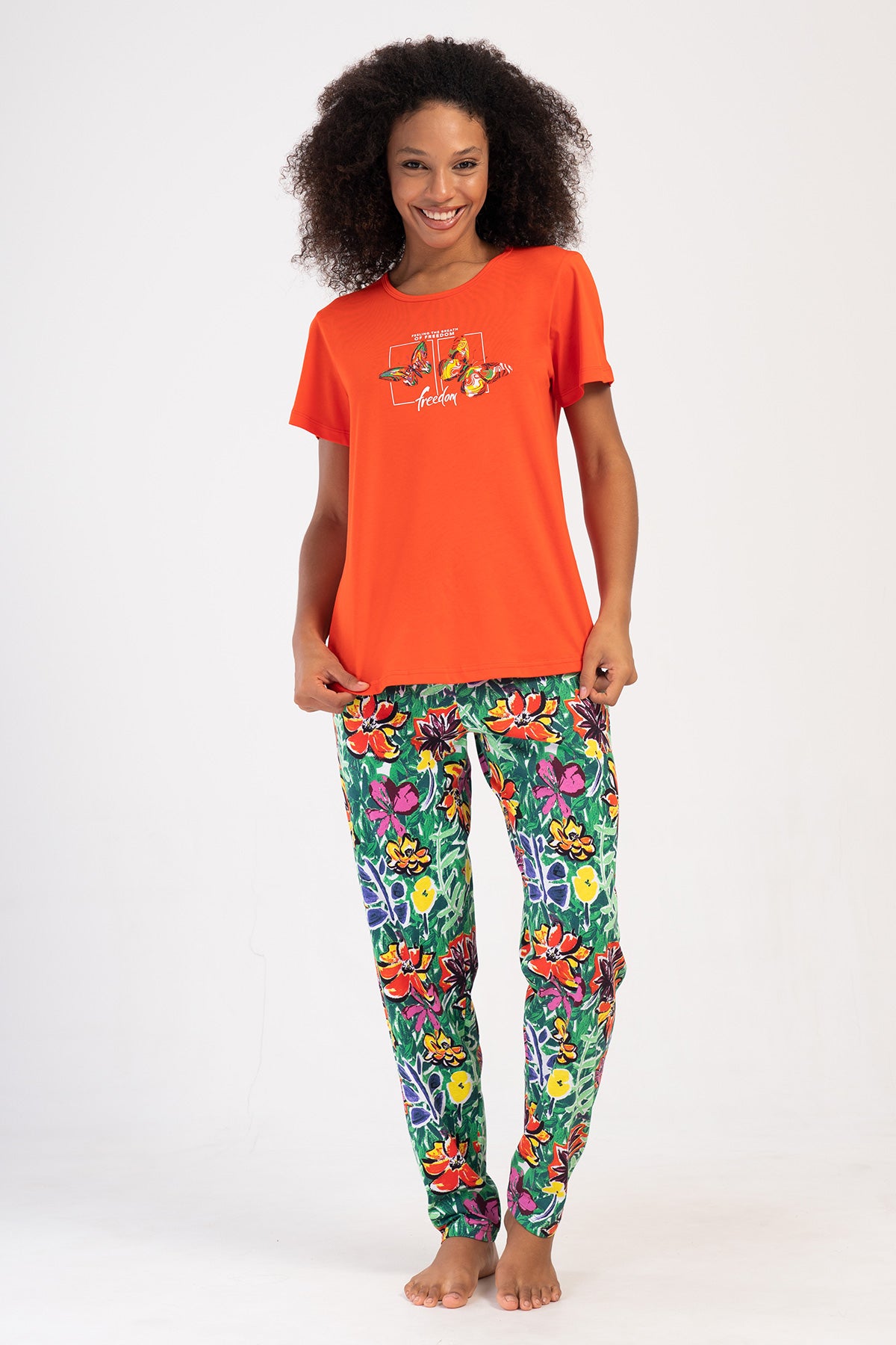 KADIN P.SUPREM XXL O YAKA KISA KOL ETEGI OVAL PIJAMA TAKIM