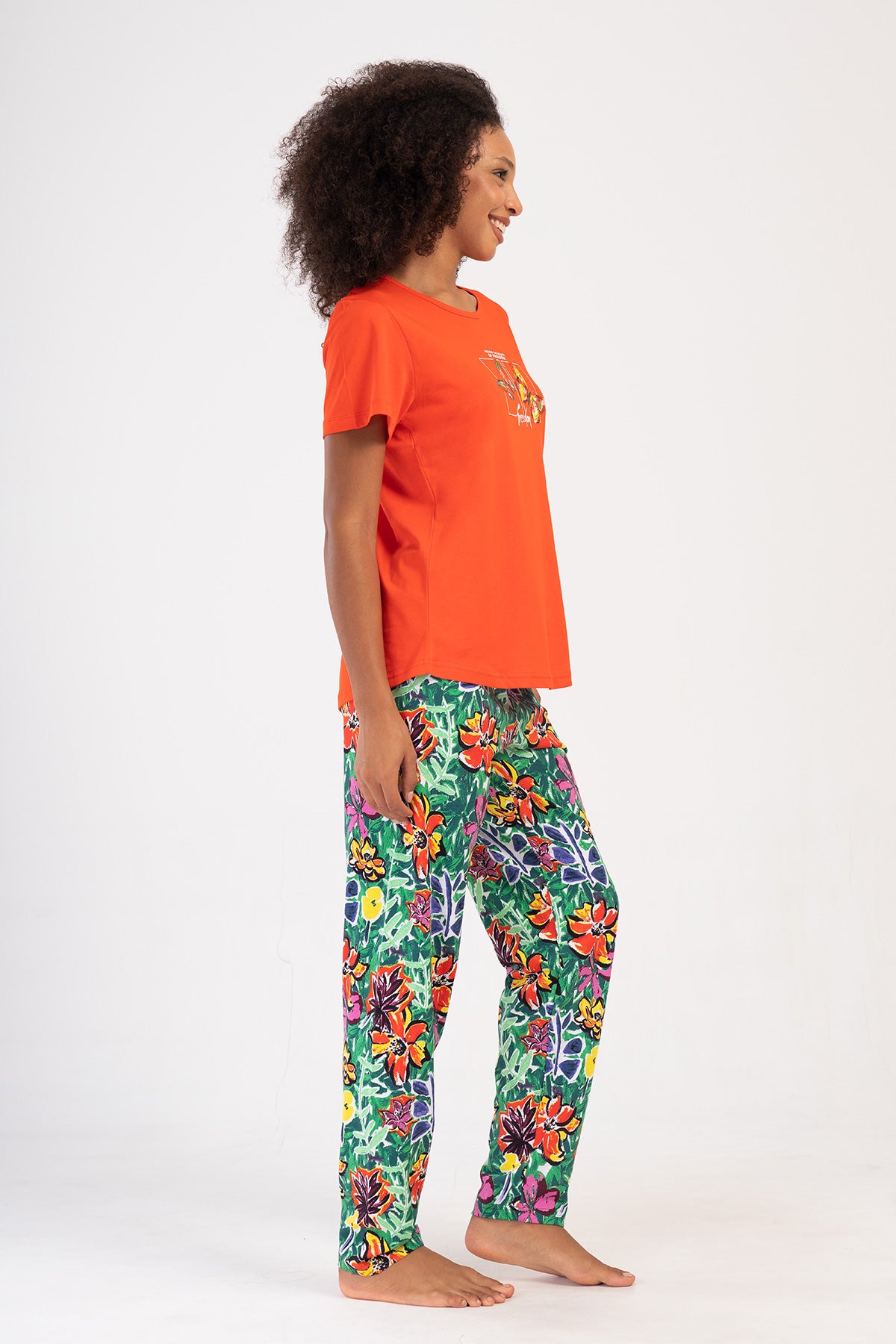KADIN P.SUPREM XXL O YAKA KISA KOL ETEGI OVAL PIJAMA TAKIM