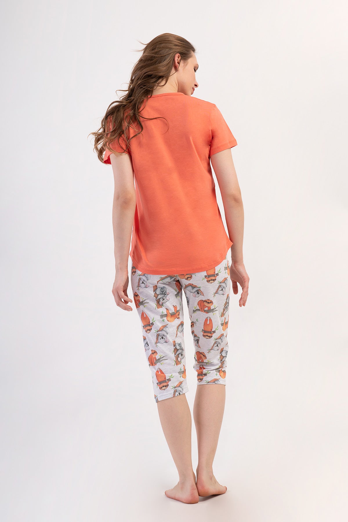 KADIN P.SUPREM O YAKA KISA KOL ETEGI OVAL KAPRI TAKIM