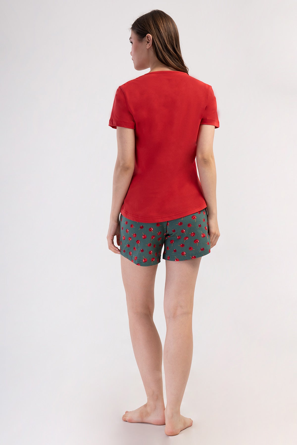 KADIN P.SUPREM O YAKA KISA KOL ETEGI OVAL SORT TAKIM