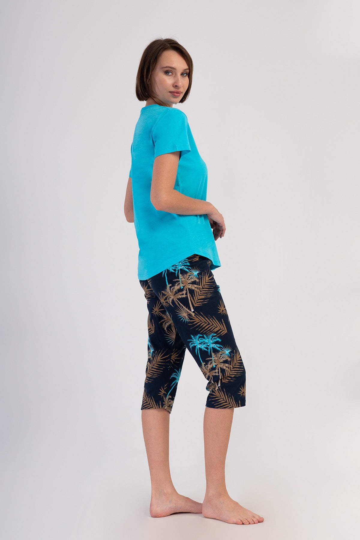 KADIN P.SUPREM O YAKA KISA KOL ETEGI OVAL KAPRI TAKIM