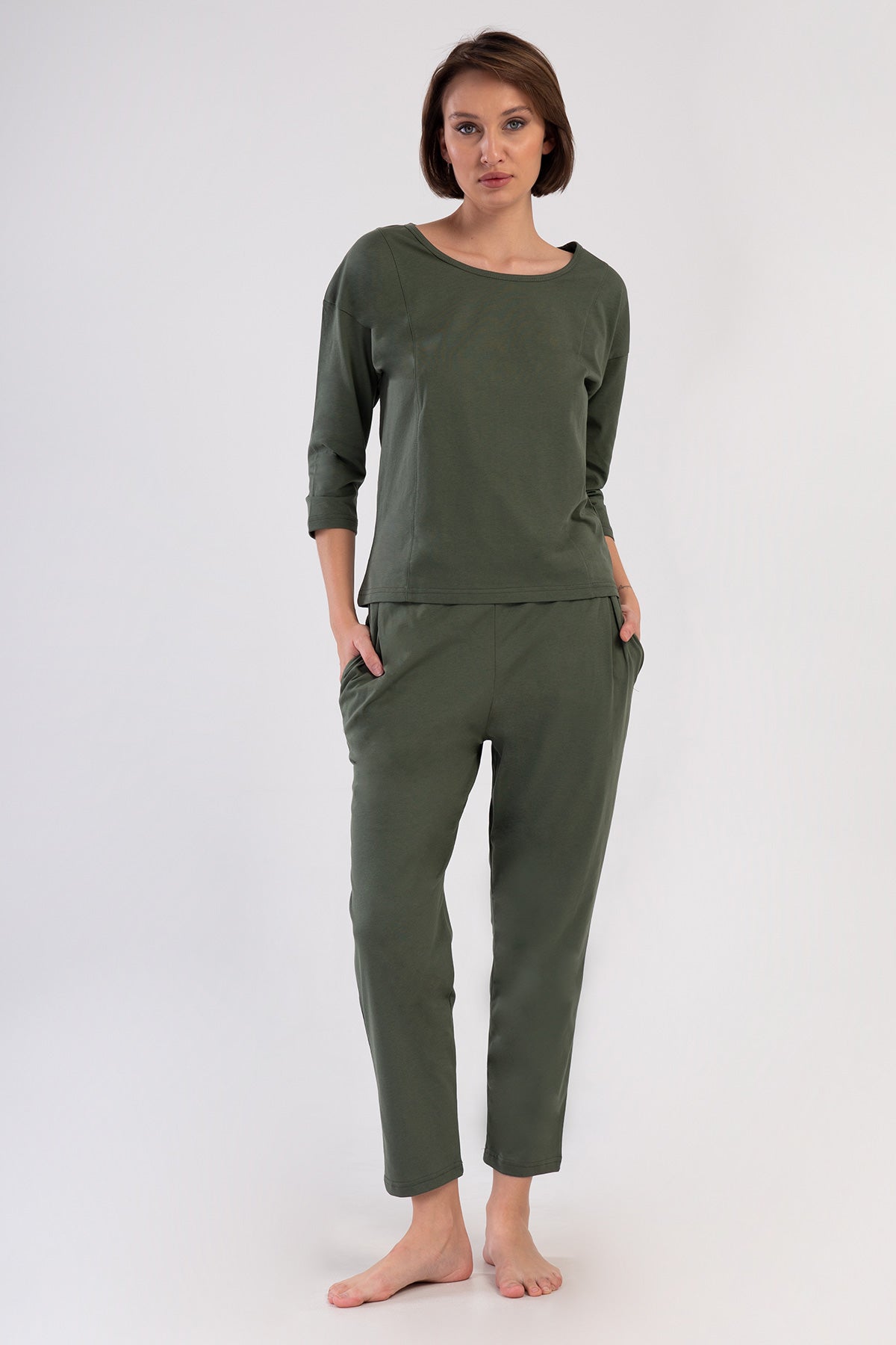 KADIN P.SUPREM O YAKA DUSUK OMUZLU 3/4KOL PILELI CEPLI 7/8 BOY PIJAMA TAKIM - MEADOW
