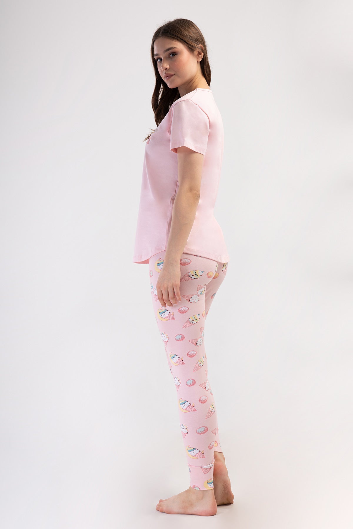 KADIN LYC SUPREM O YAKA KISA KOL ETEGI OVAL MANSETLI TAYT TAKIM