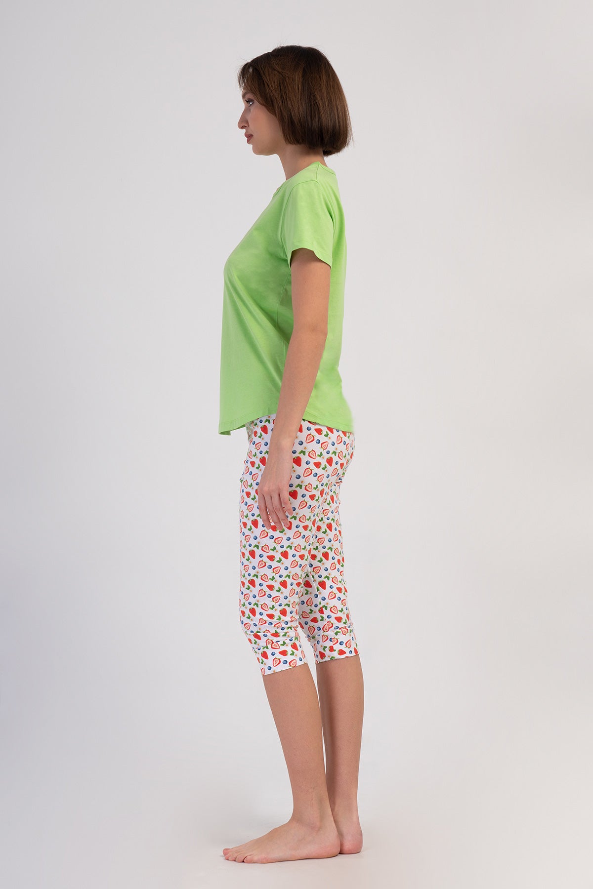 KADIN LYC SUPREM O YAKA KISA KOL ETEGI OVAL MANSETLI KAPRI TAKIM