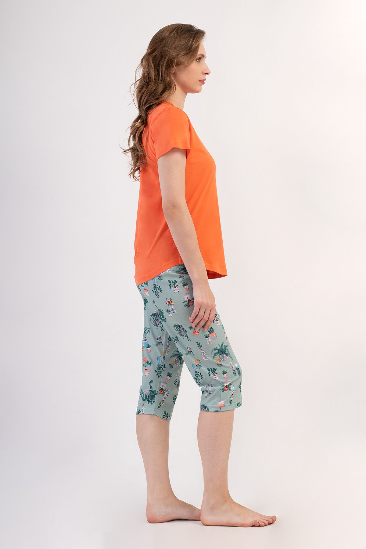 KADIN P.SUPREM O YAKA KISA KOL ETEGI OVAL KAPRI TAKIM