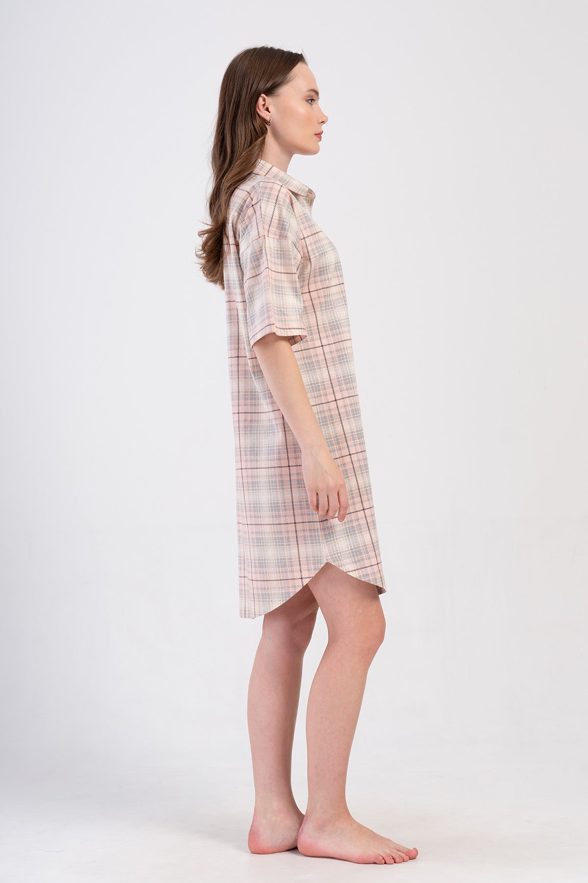 KADIN P.SUPREM DUSUK OMUZLU TAMAMI DUGMELI KISA KOL ETEGI OVAL GOMLEK TUNIK