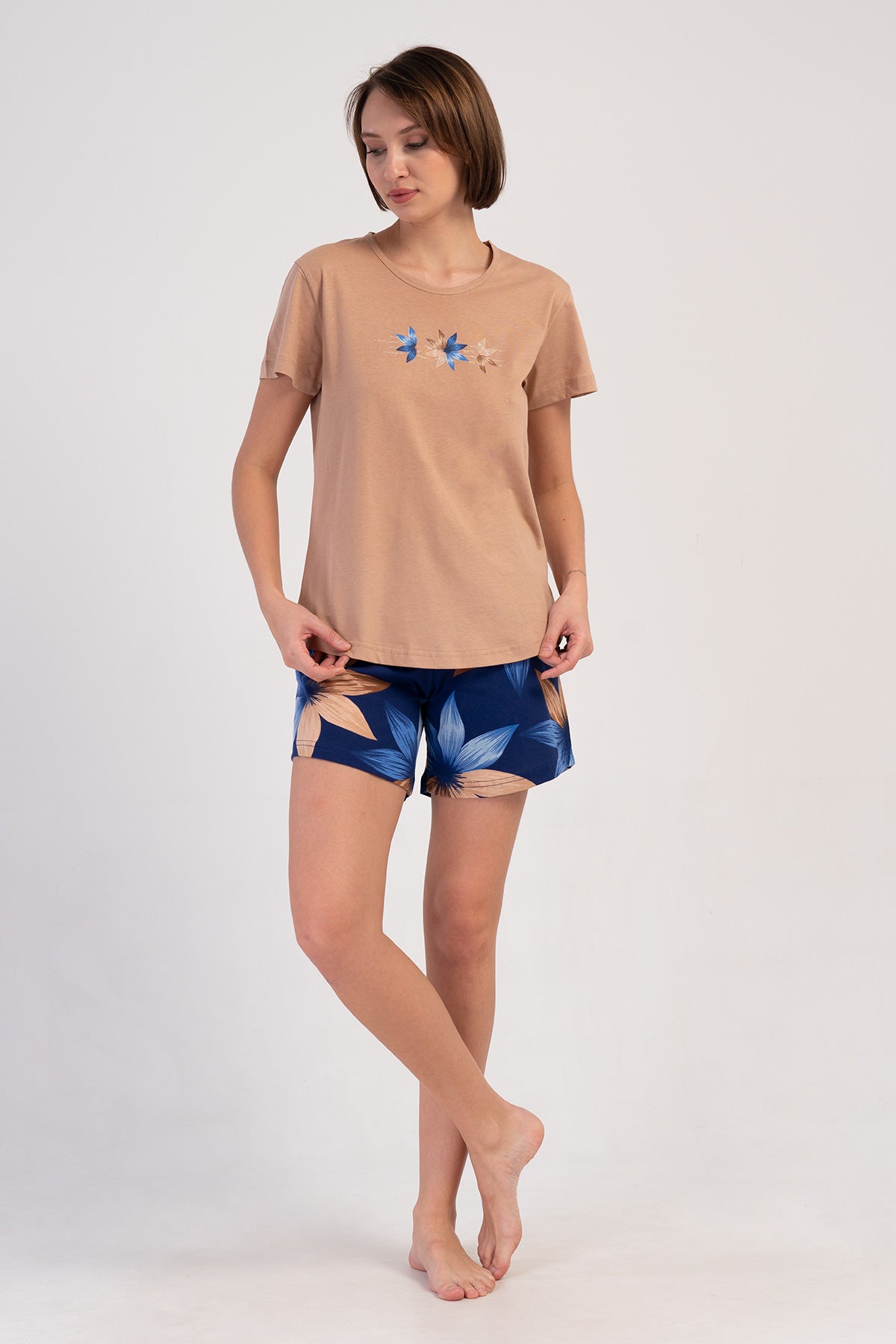 KADIN P.SUPREM O YAKA KISA KOL ETEGI OVAL SORT TAKIM