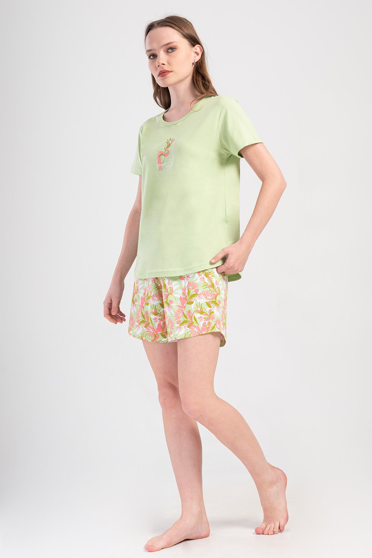 KADIN P.SUPREM O YAKA KISA KOL ETEGI OVAL SORT TAKIM