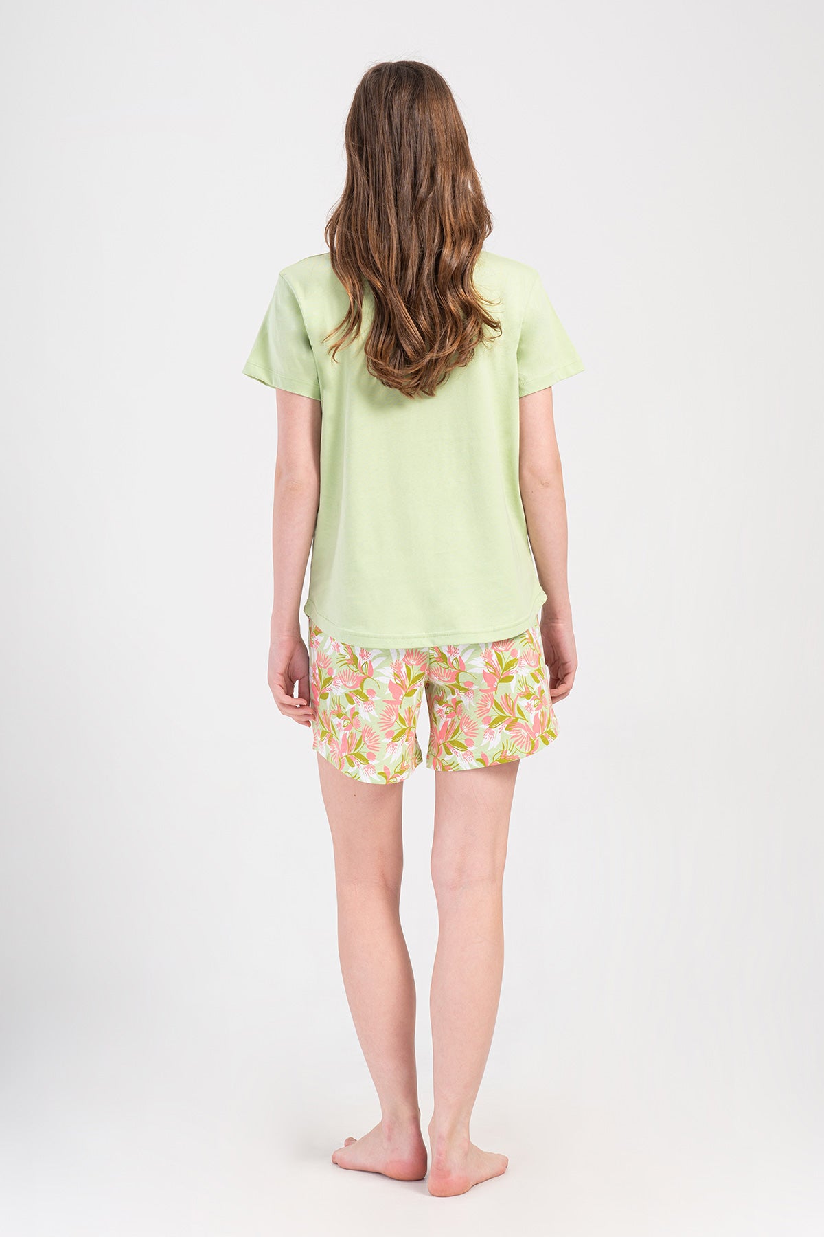 KADIN P.SUPREM O YAKA KISA KOL ETEGI OVAL SORT TAKIM