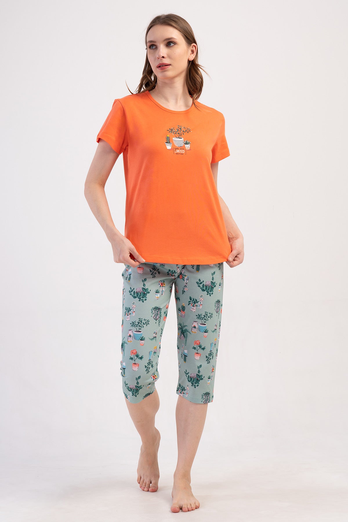 KADIN P.SUPREM O YAKA KISA KOL ETEGI OVAL KAPRI TAKIM