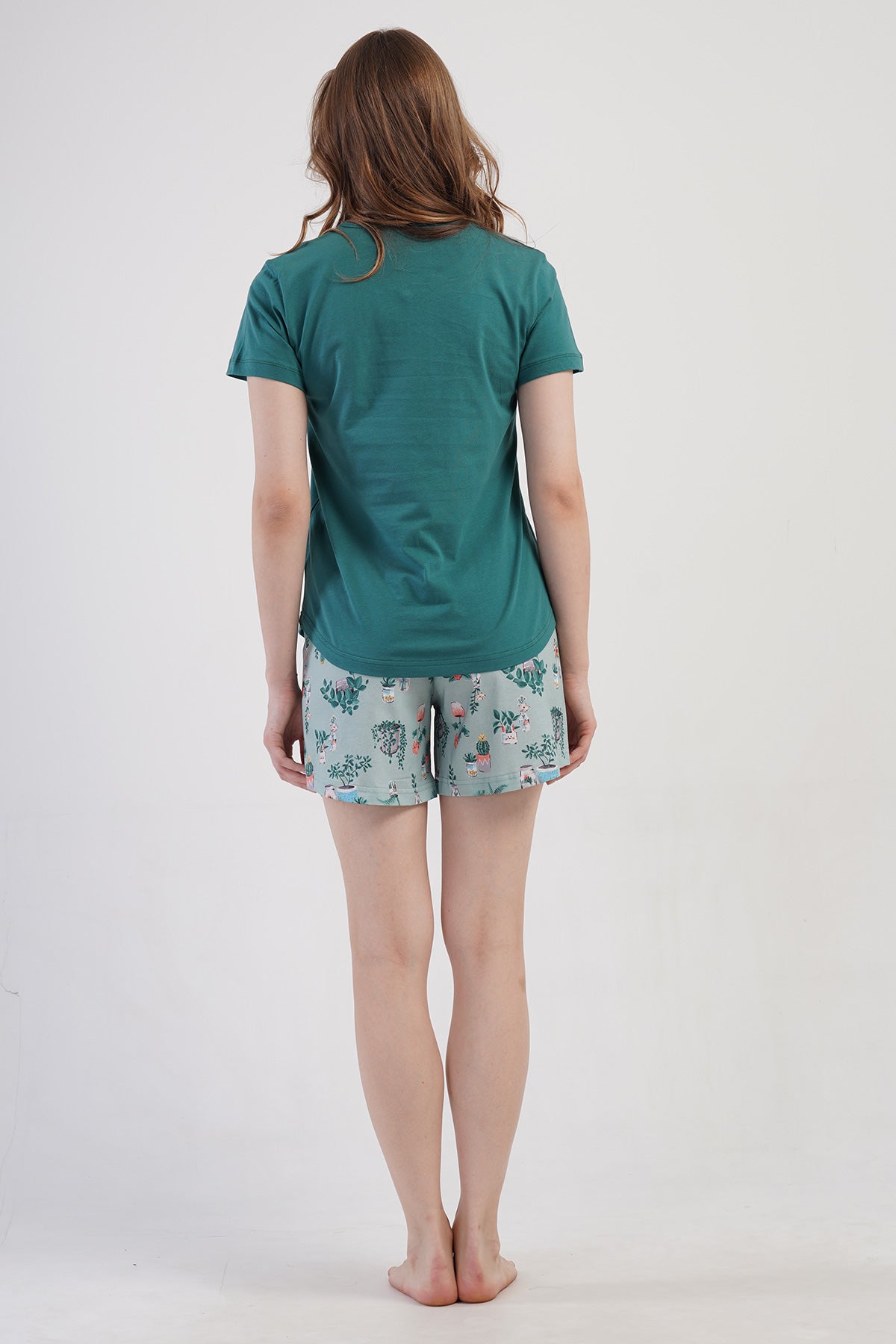 KADIN P.SUPREM O YAKA KISA KOL ETEGI OVAL SORT TAKIM