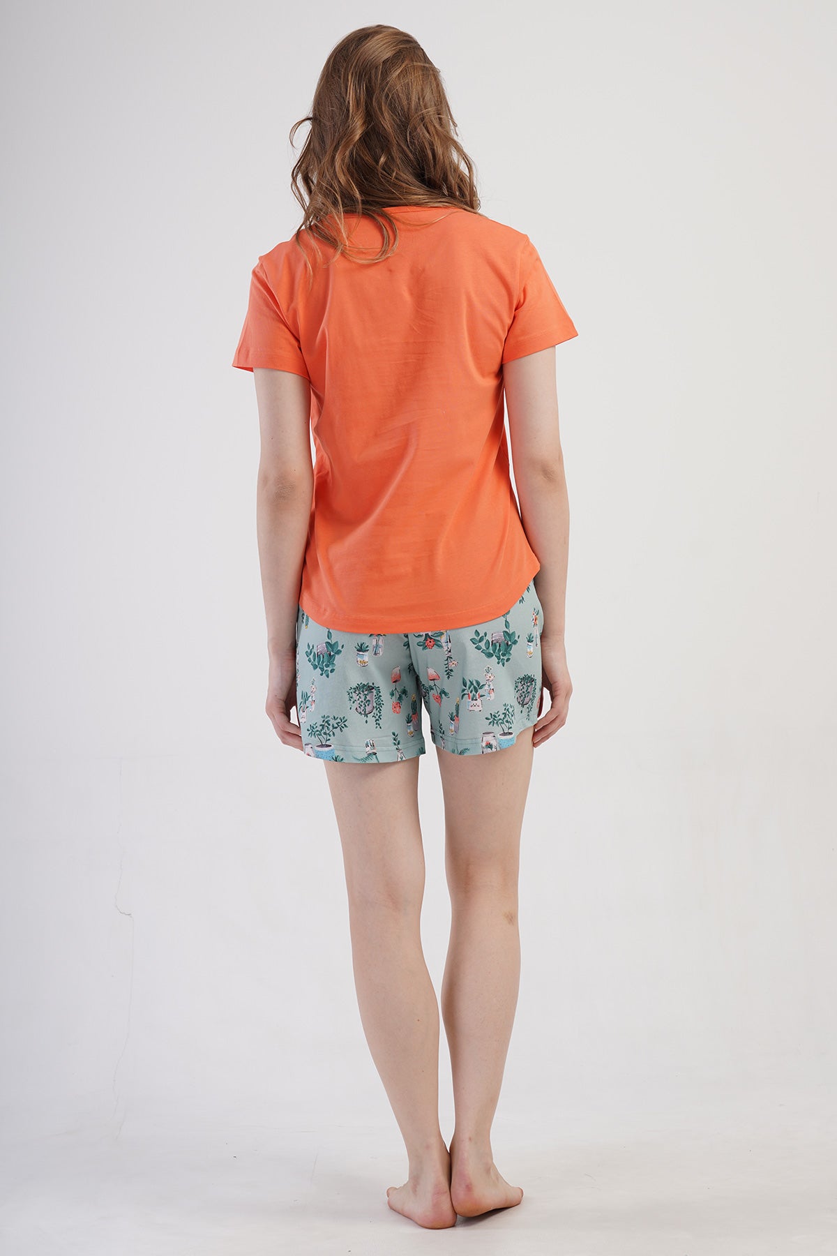 KADIN P.SUPREM O YAKA KISA KOL ETEGI OVAL SORT TAKIM