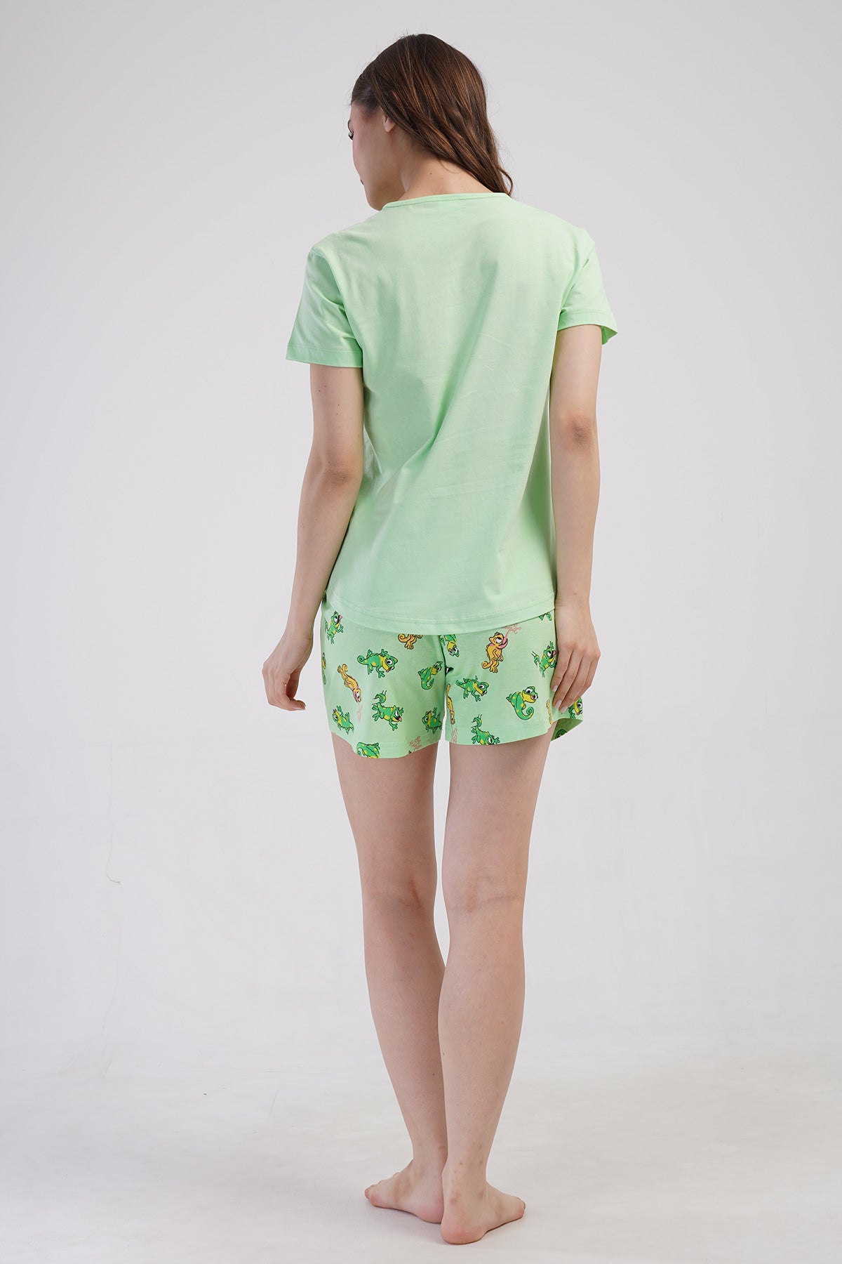 KADIN P.SUPREM O YAKA KISA KOL ETEGI OVAL SORT TAKIM