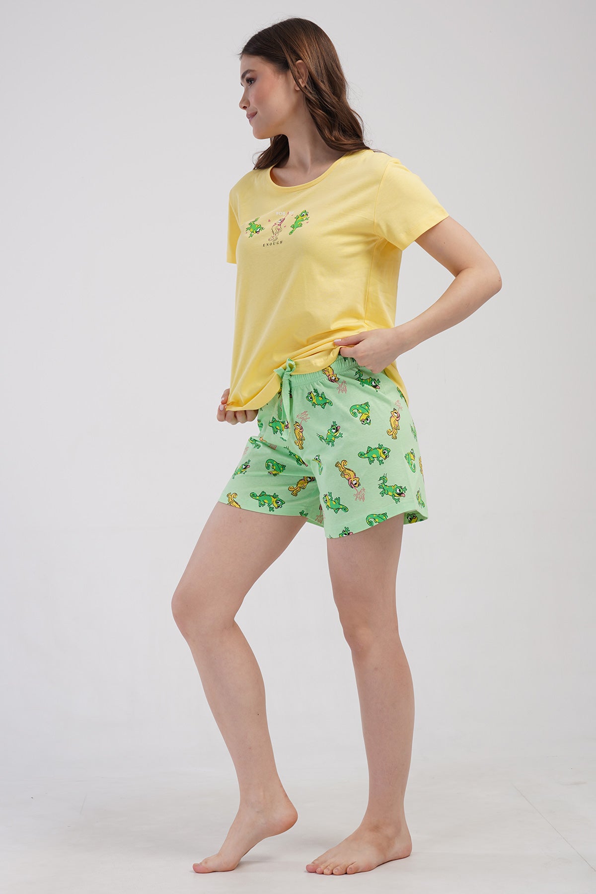 KADIN P.SUPREM O YAKA KISA KOL ETEGI OVAL SORT TAKIM