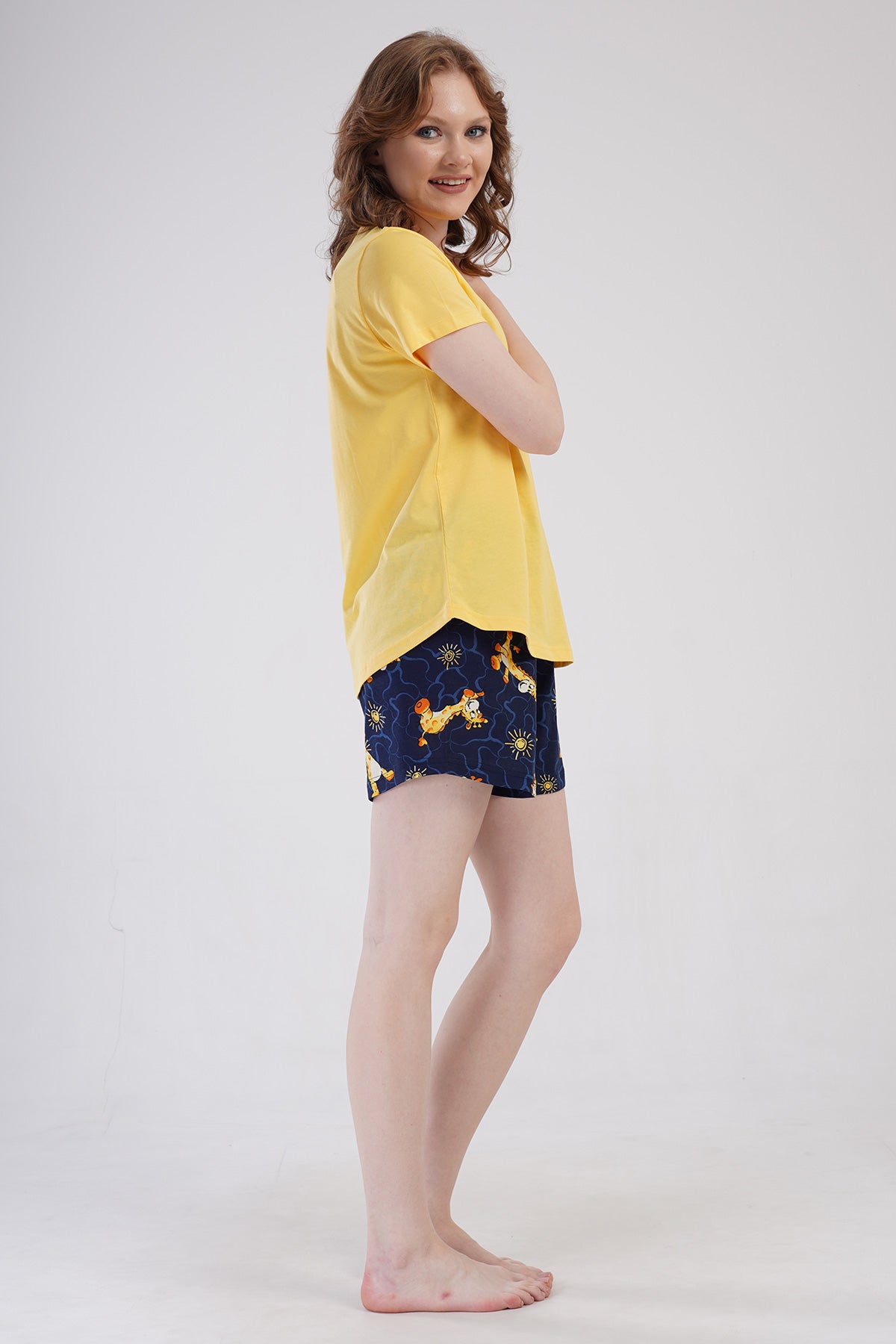 KADIN P.SUPREM O YAKA KISA KOL ETEGI OVAL SORT TAKIM