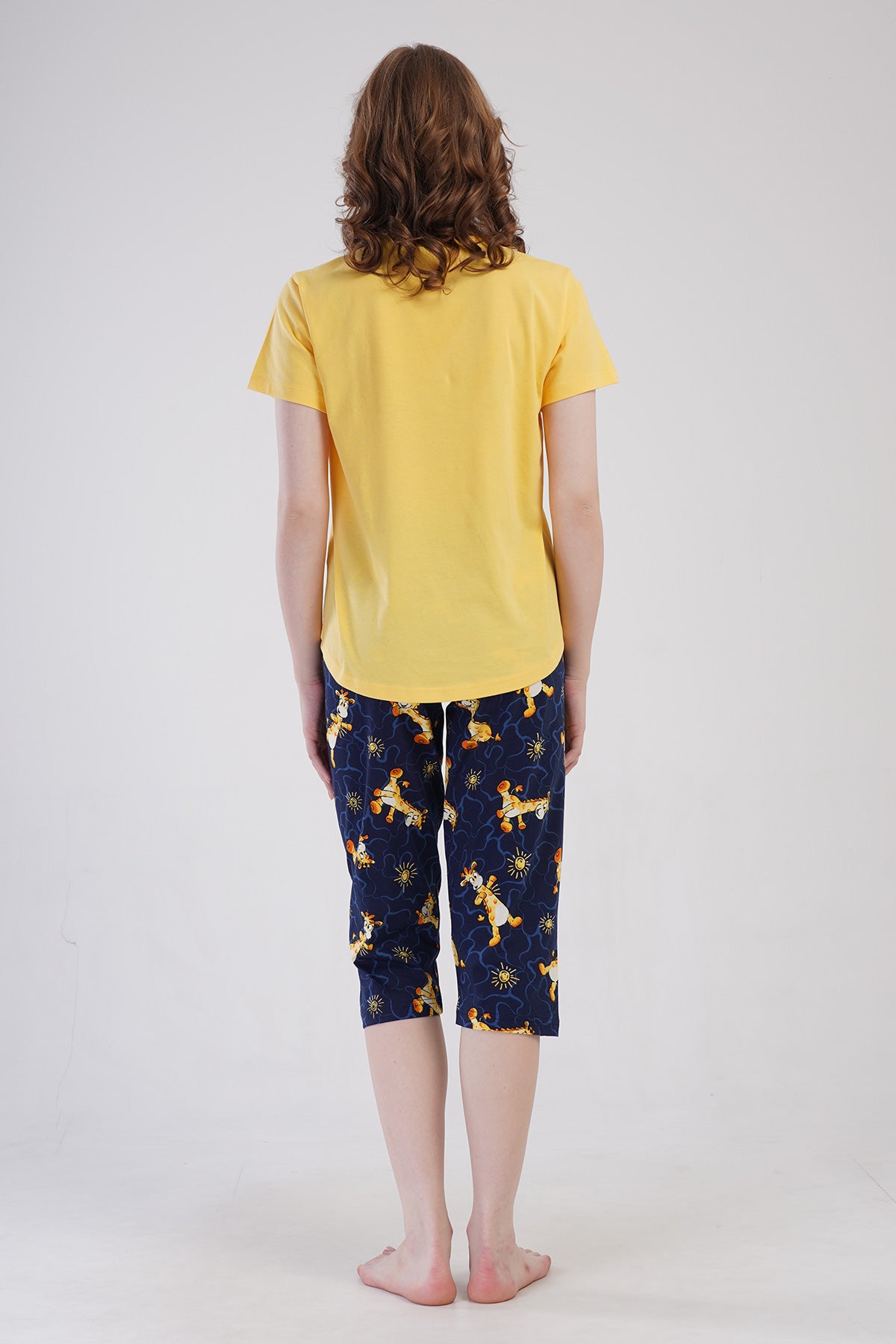 KADIN P.SUPREM O YAKA KISA KOL ETEGI OVAL KAPRI TAKIM